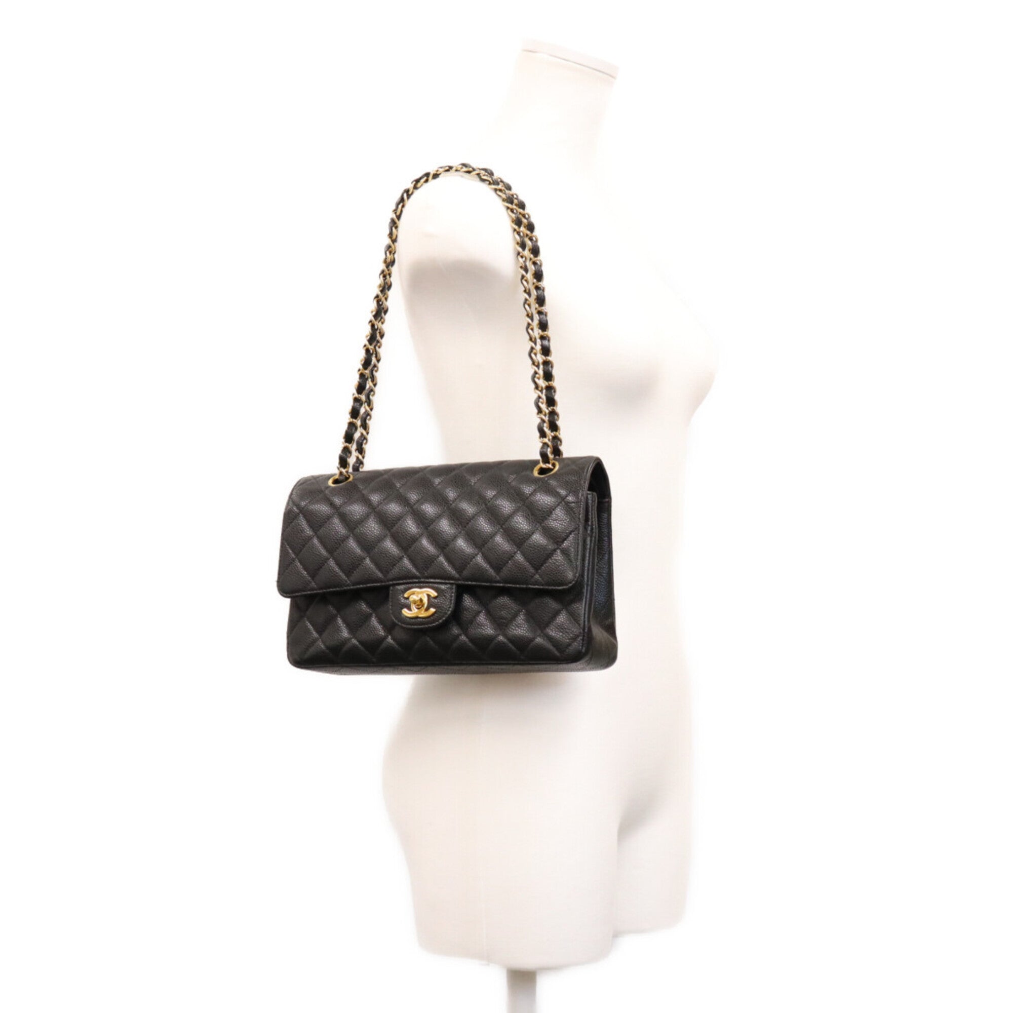 Chanel Black Grained Calfskin Shoulder Bag (Pre-Owned)