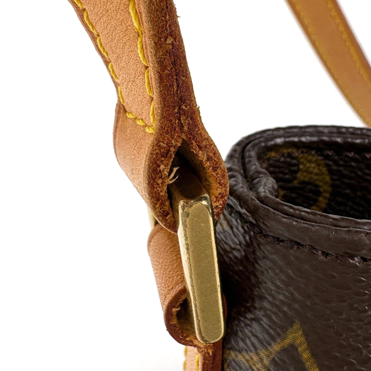 Louis Vuitton Brown Monogram Monogram Pochette Shoulder Bag (Pre-Owned)