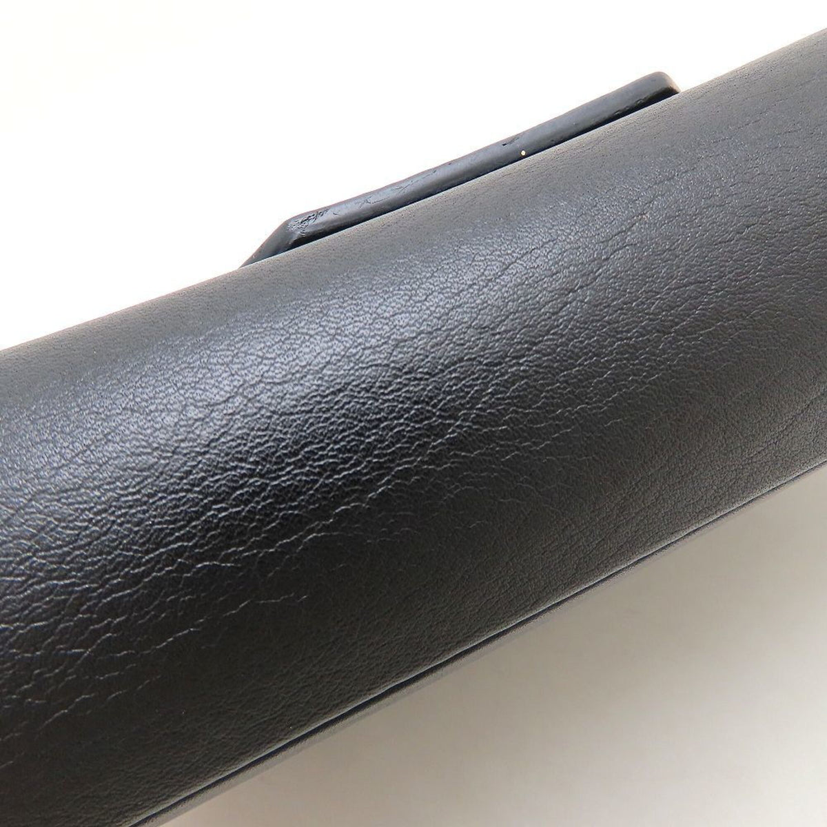 Louis Vuitton Black Leather Shoulder Bag (Pre-Owned)