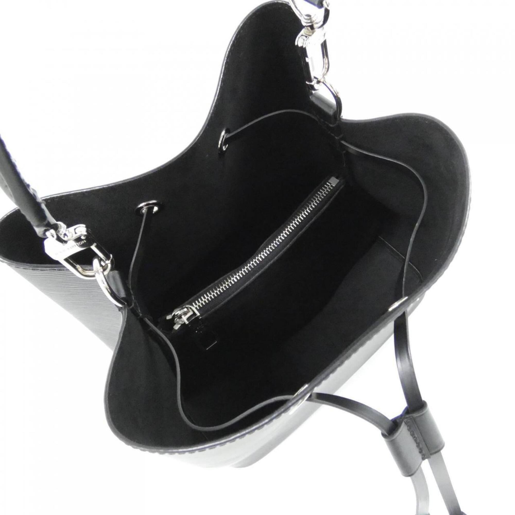 Louis Vuitton Black Leather Shoulder Bag (Pre-Owned)