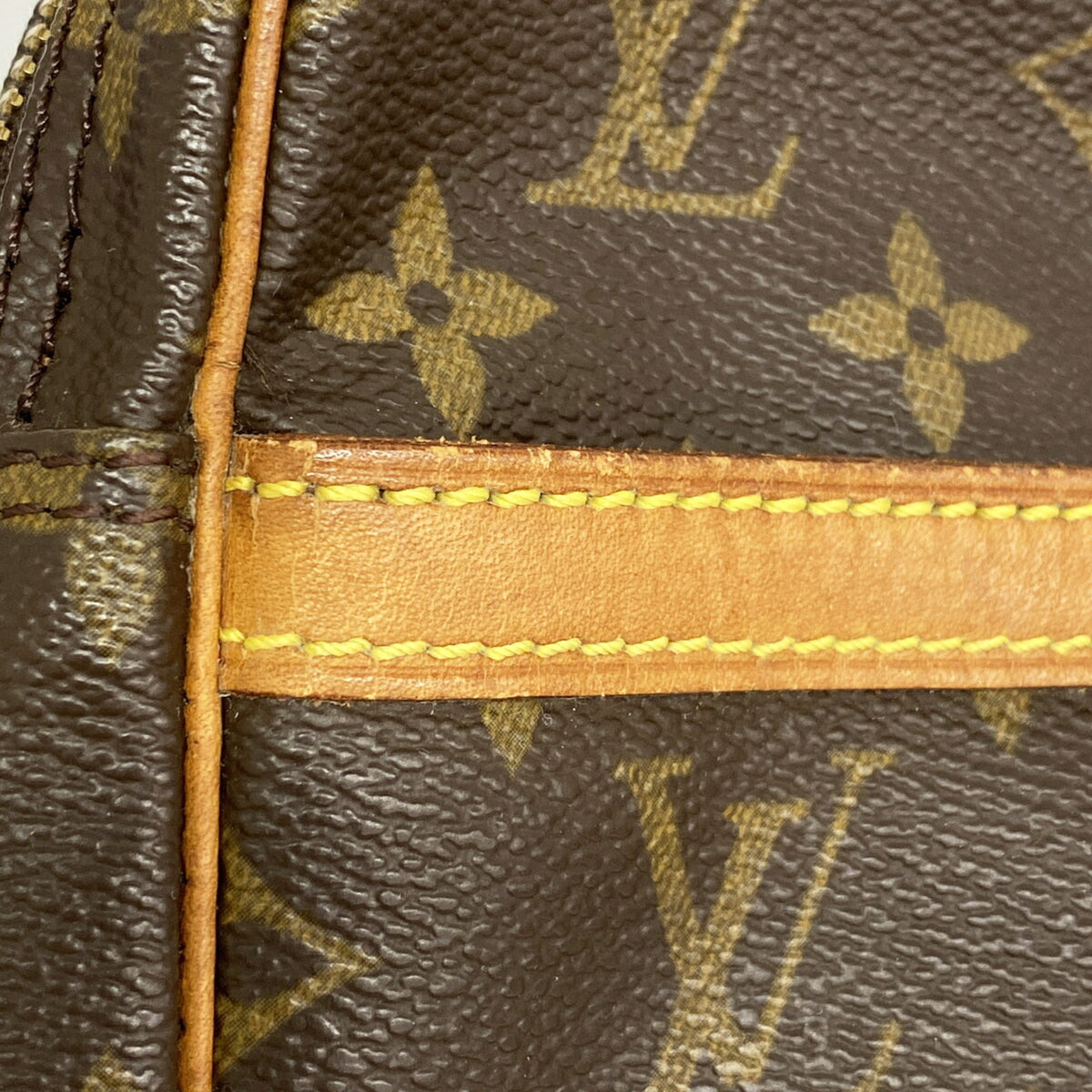 Louis Vuitton Brown Shoulder Bag (Pre-Owned)