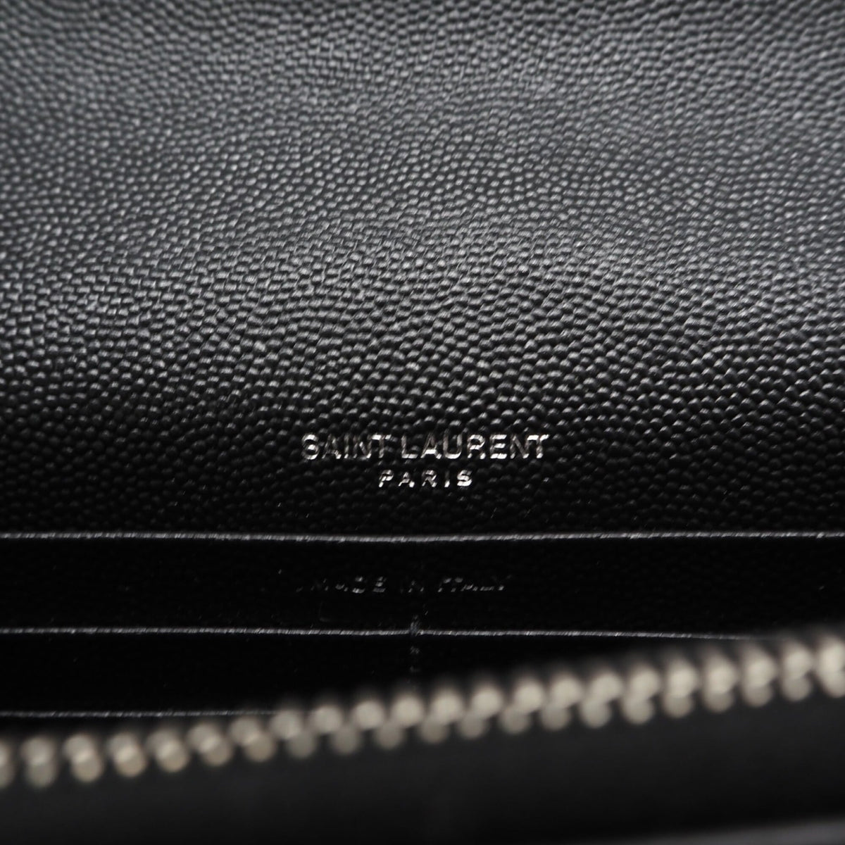 Yves Saint Laurent Black Leather Shoulder Bag (Pre-Owned)