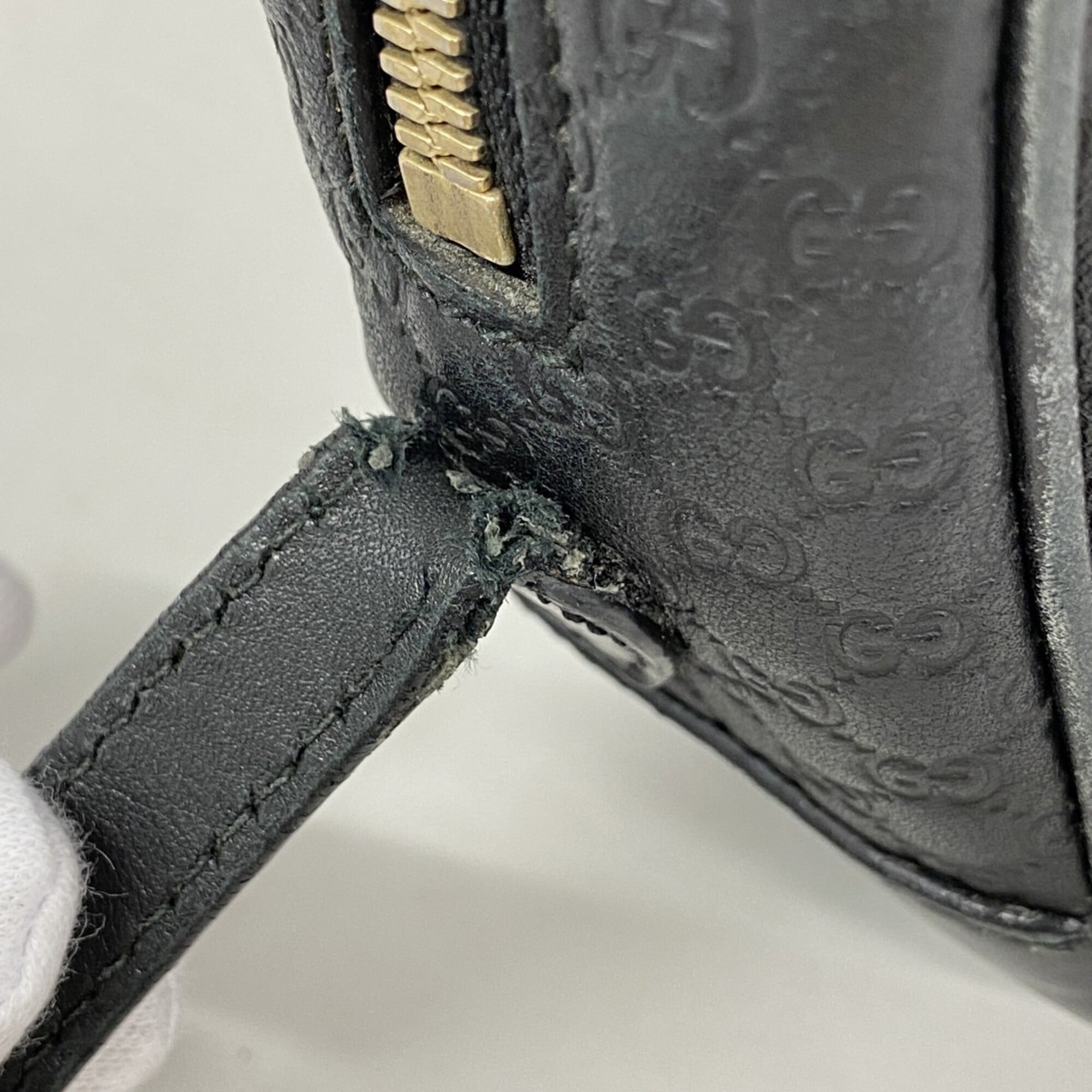 Gucci Black Leather Shoulder Bag (Pre-Owned)