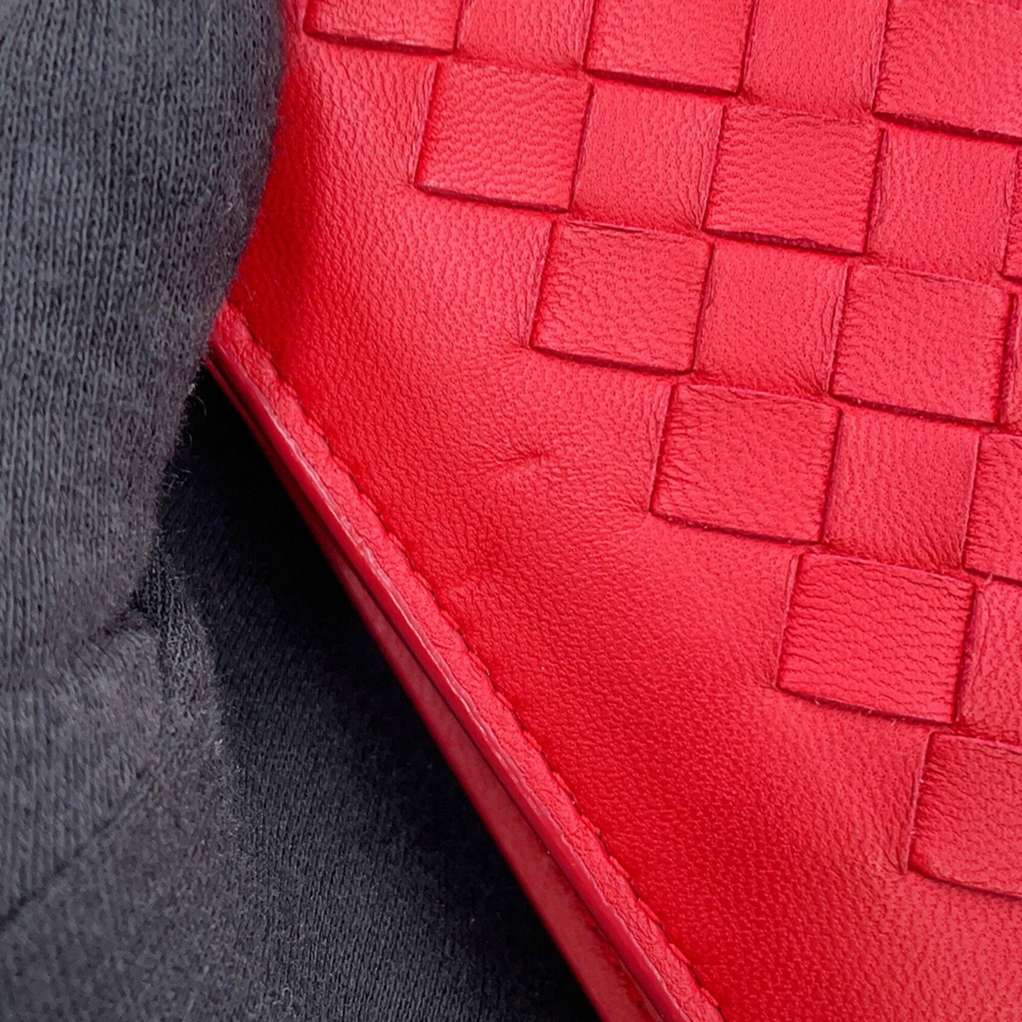 Bottega Veneta Red Color Leather Chain/Shoulder Wallet (Pre-Owned)