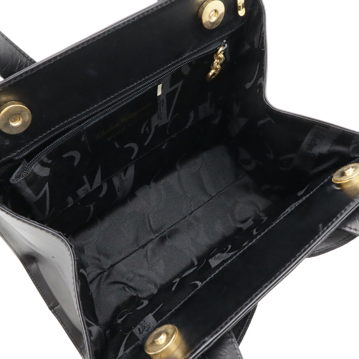 Salvatore Ferragamo Black Leather Handbag Shoulder Bag (Pre-Owned)