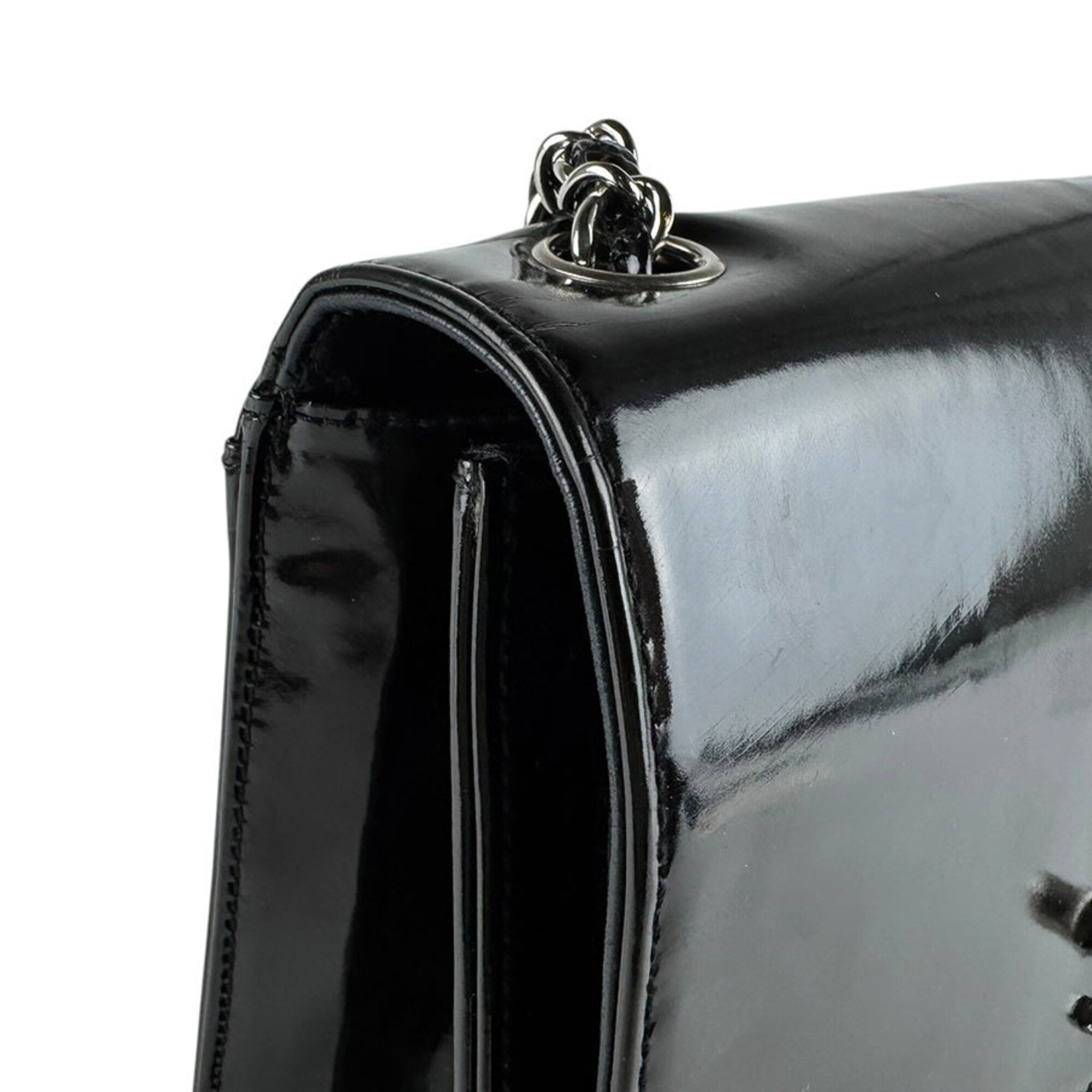 Chanel Black Patent Leather Shoulder Bag (Pre-Owned)