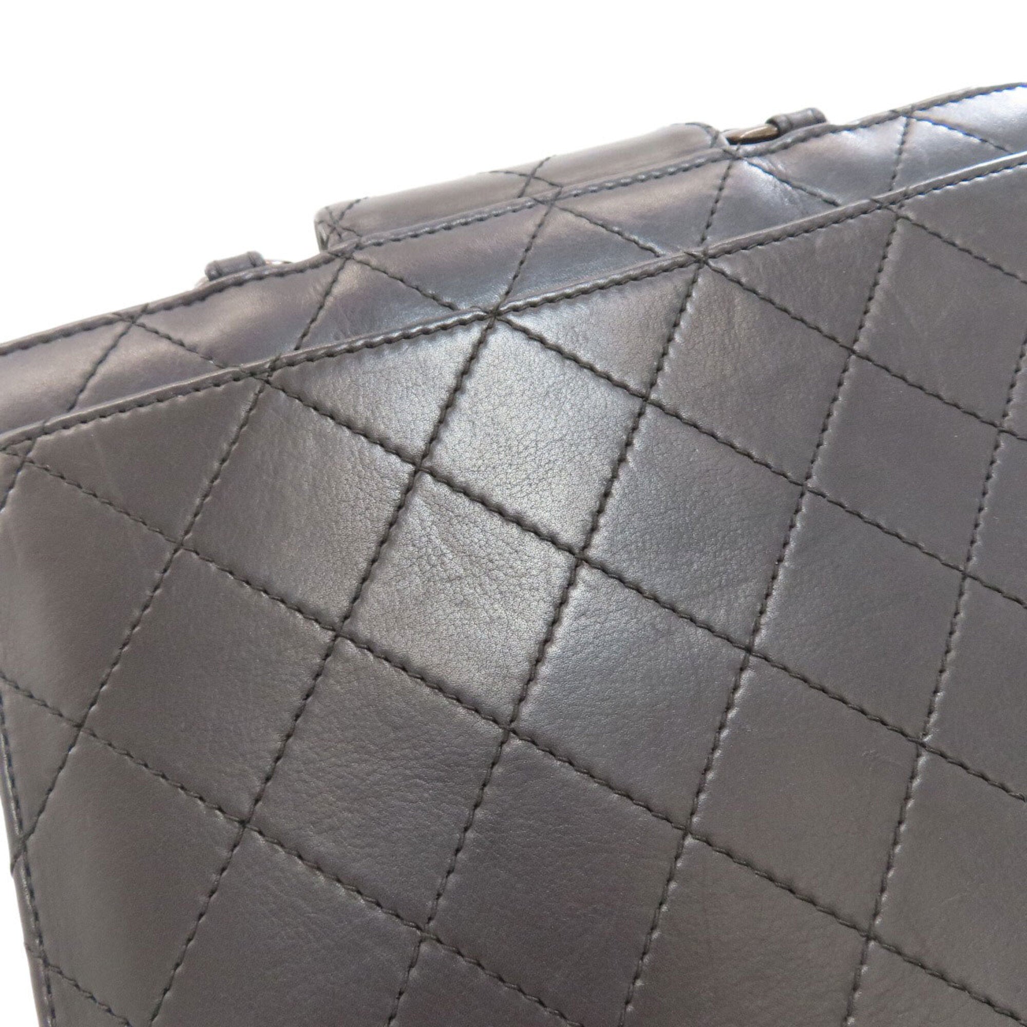 Chanel Matelasse Black Leather Handbag (Pre-Owned)