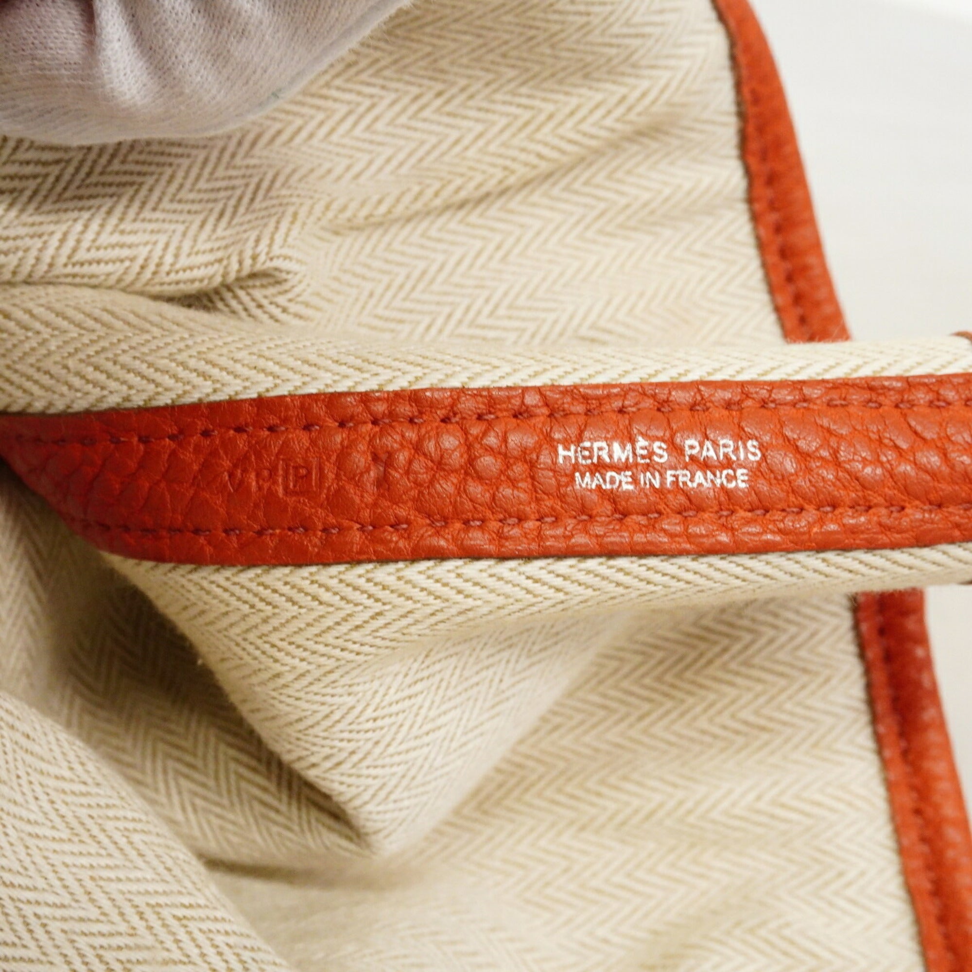 Hermes Sanguine Negonda Leather Tote Bag (Pre-Owned)