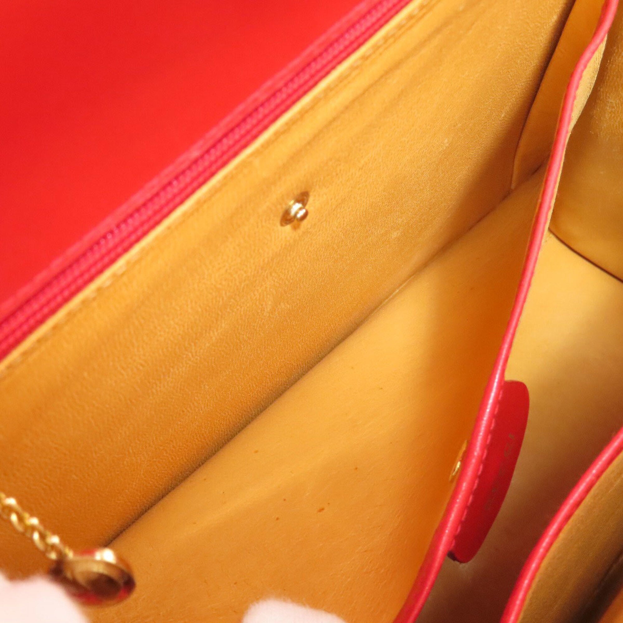 Gucci Red Color Leather Handbag (Pre-Owned)