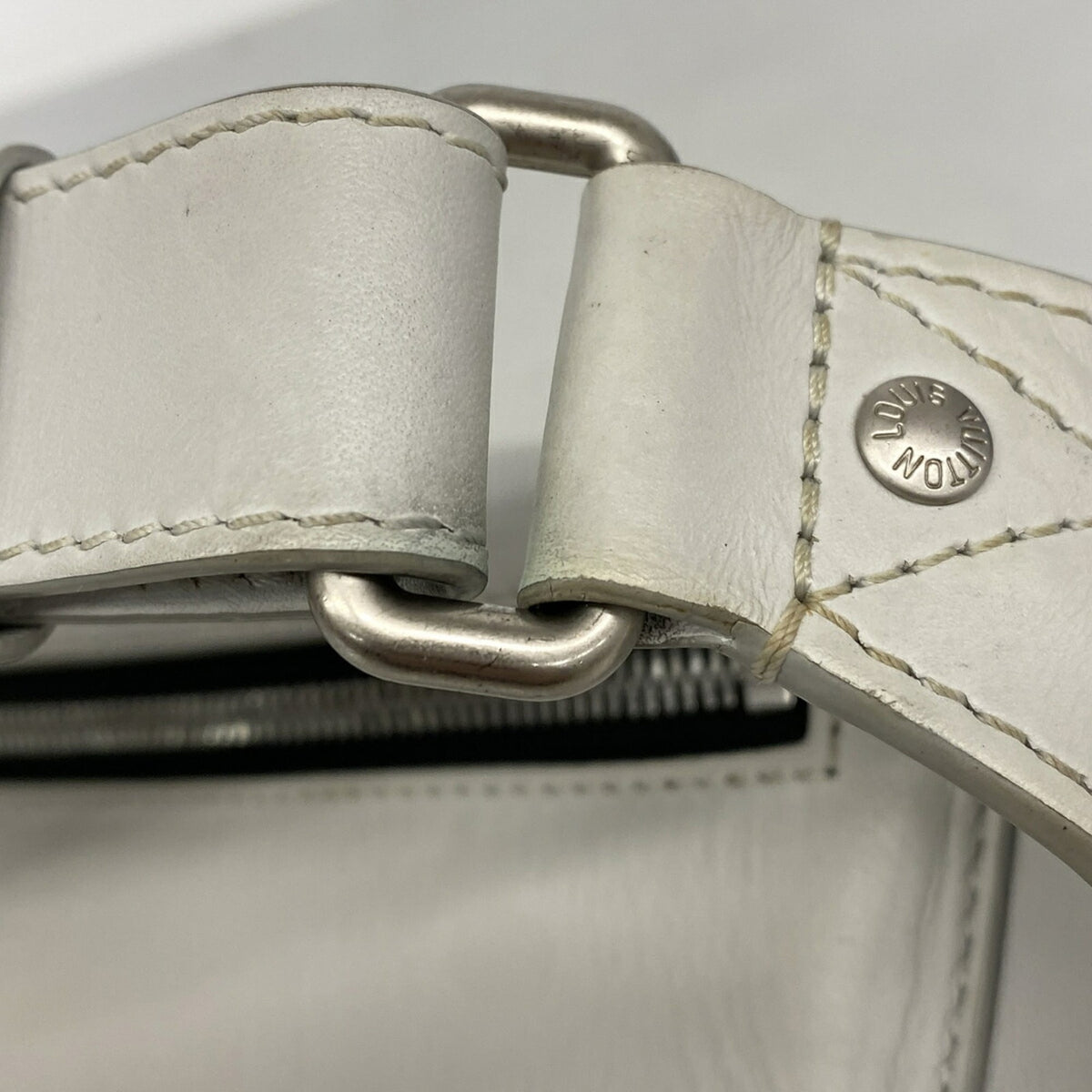 Louis Vuitton Blanc Fanny Pack (Pre-Owned)