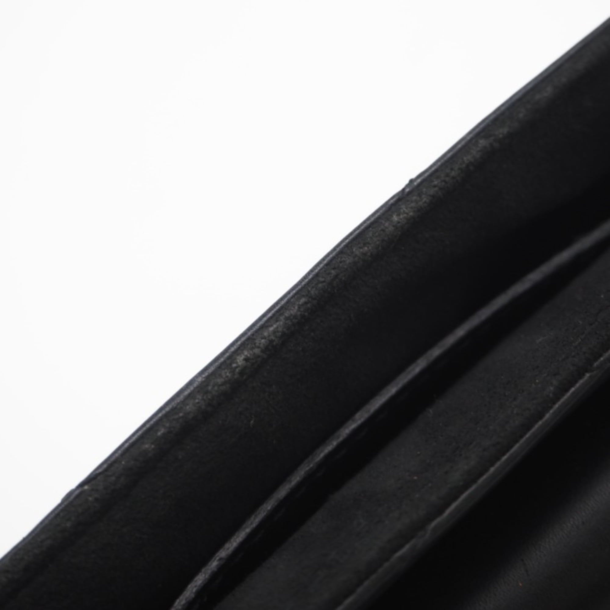 Louis Vuitton Black Leather Pochette Shoulder Bag (Pre-Owned)