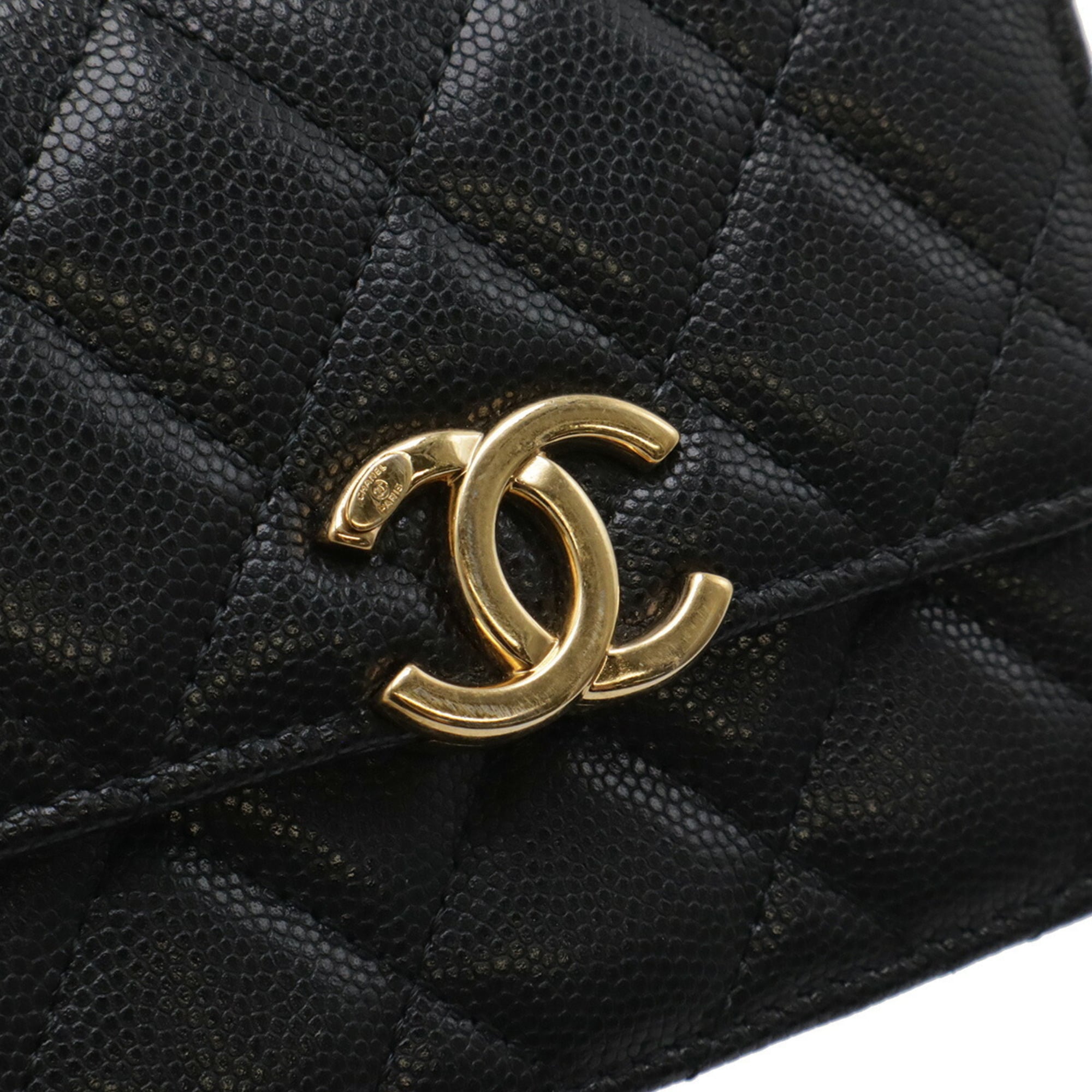 Chanel Matelasse Black Grained Calfskin Handbag (Pre-Owned)