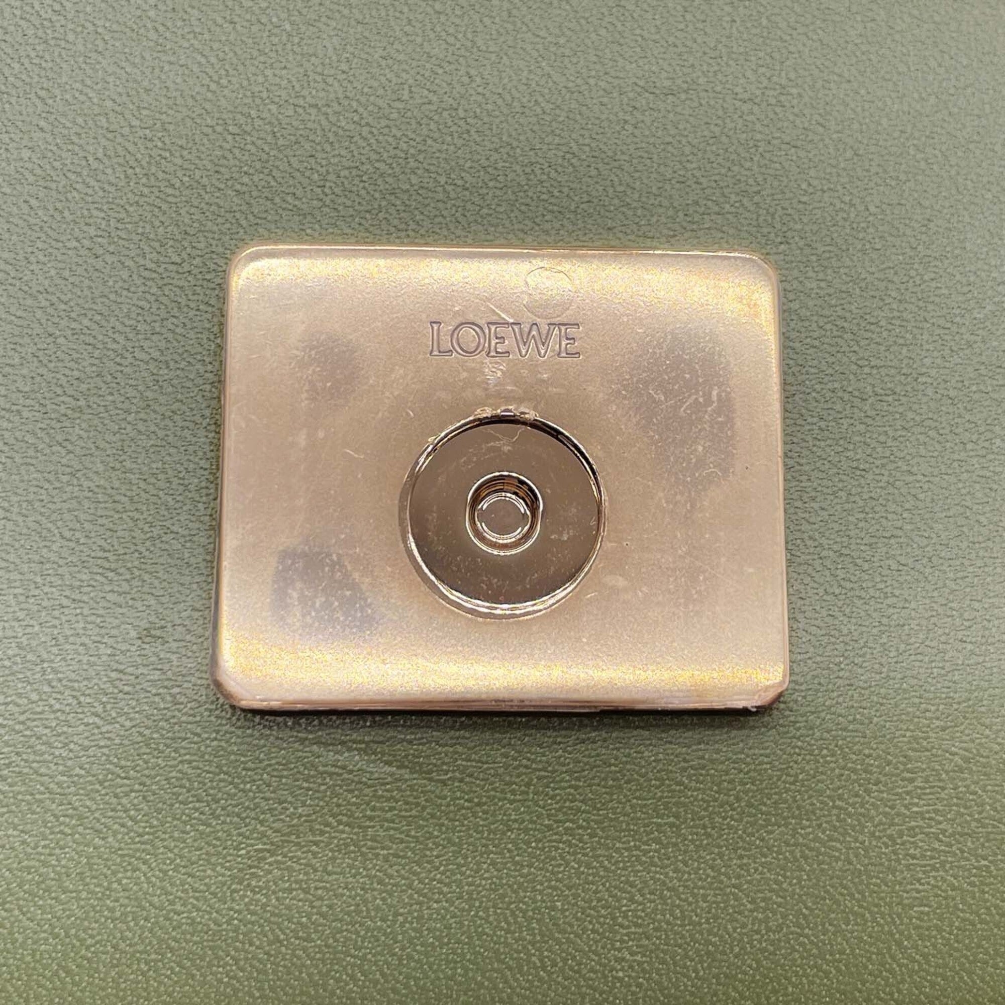 Loewe Gold Green Leather Shoulder Bag (Pre-Owned)