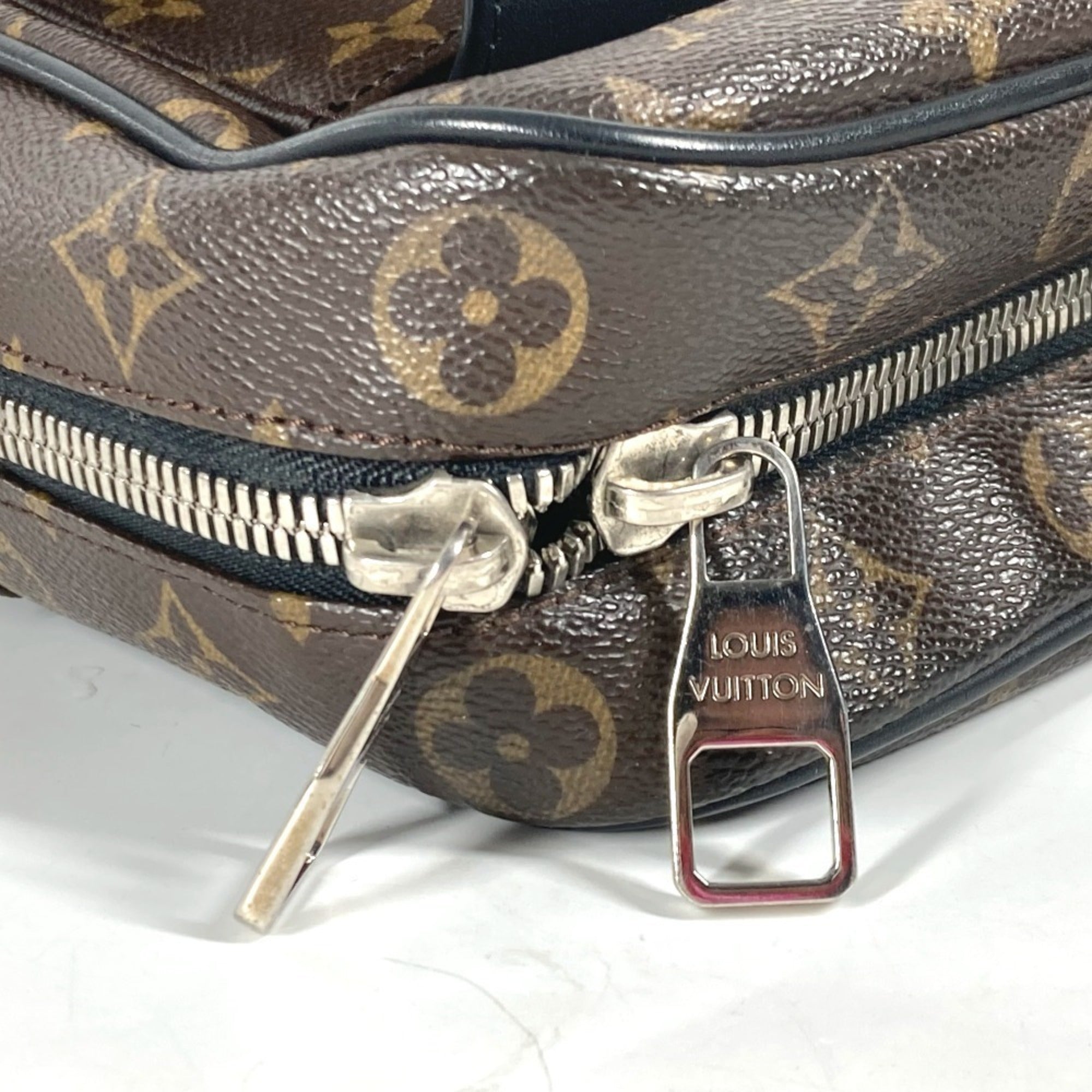 Louis Vuitton Black Brown Monogram Canvas Briefcase Shoulder Bag (Pre-Owned)