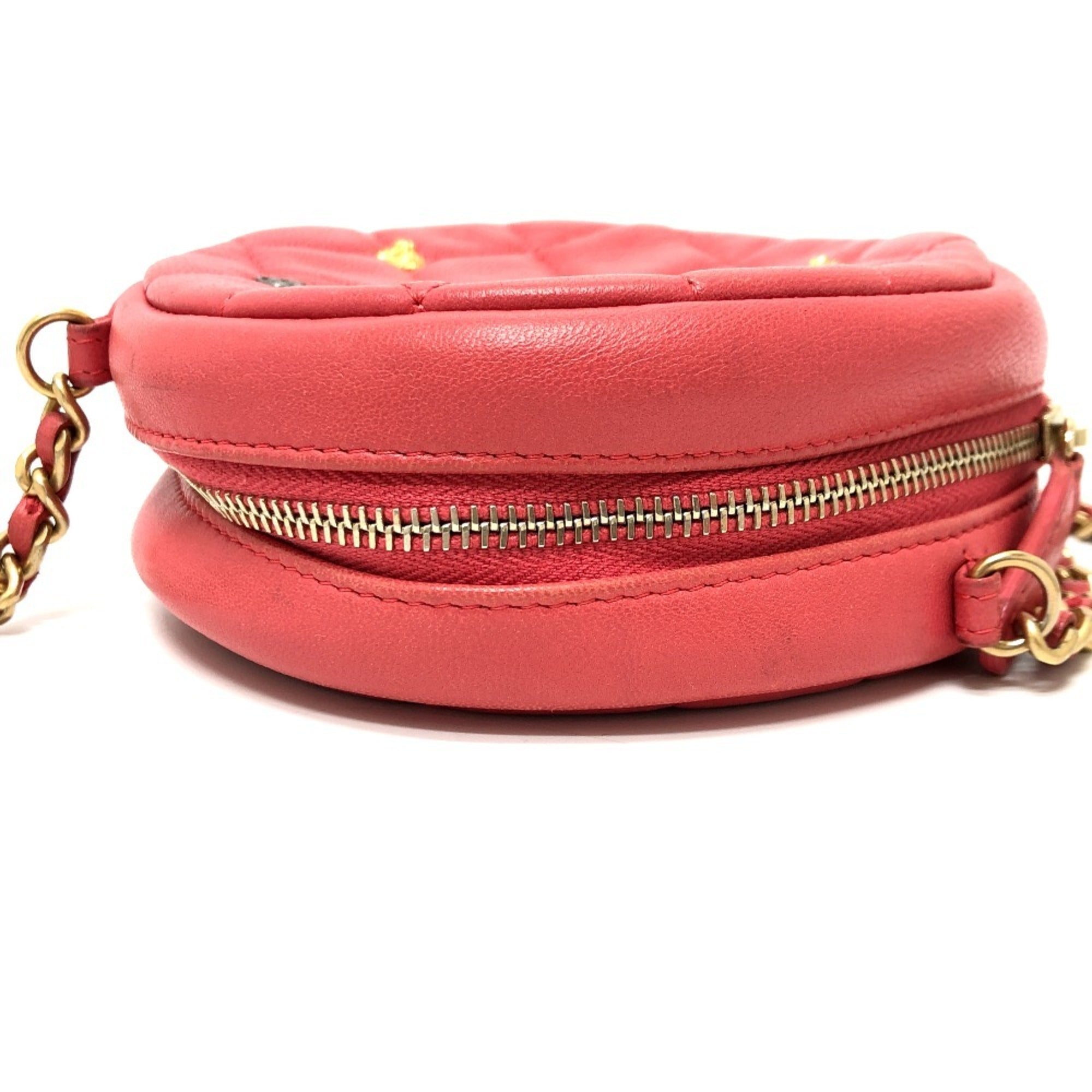 Chanel Pink Leather Pochette Shoulder Bag (Pre-Owned)