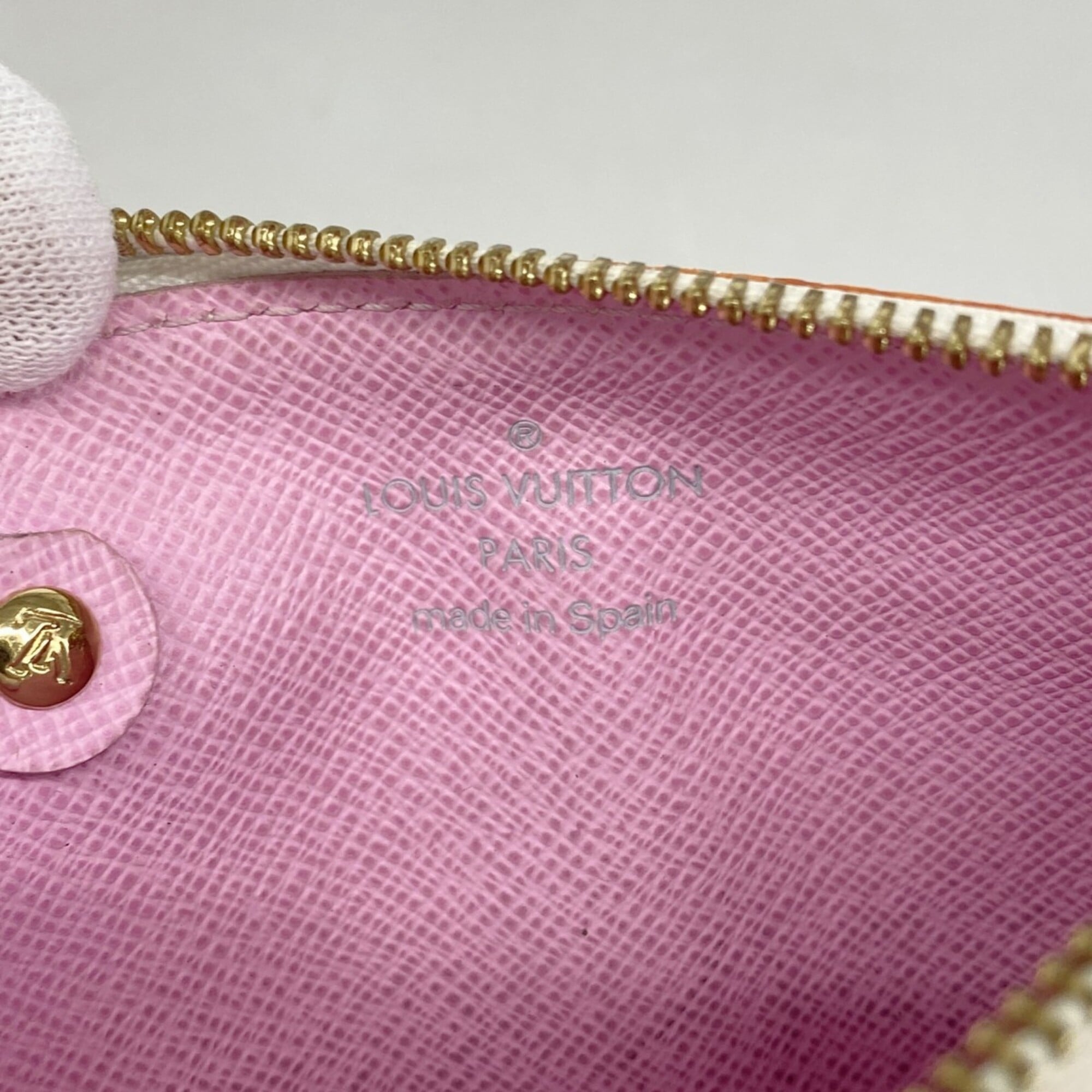 Louis Vuitton Blanc Coin Purse/Coin Case (Pre-Owned)