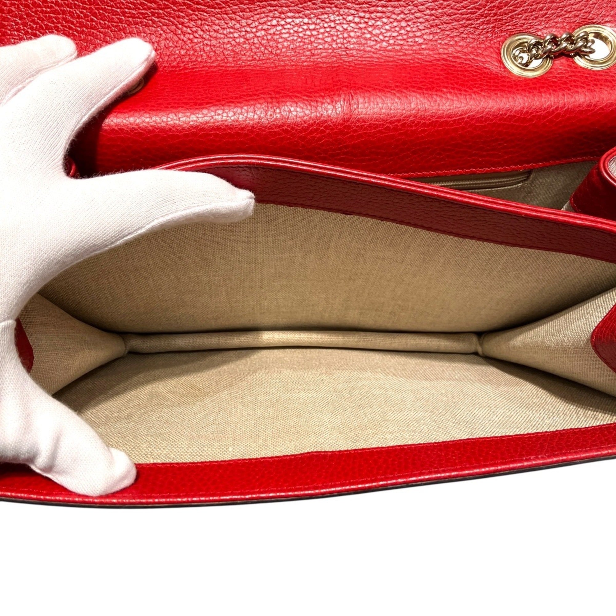 Gucci Red Color Leather Shoulder Bag (Pre-Owned)
