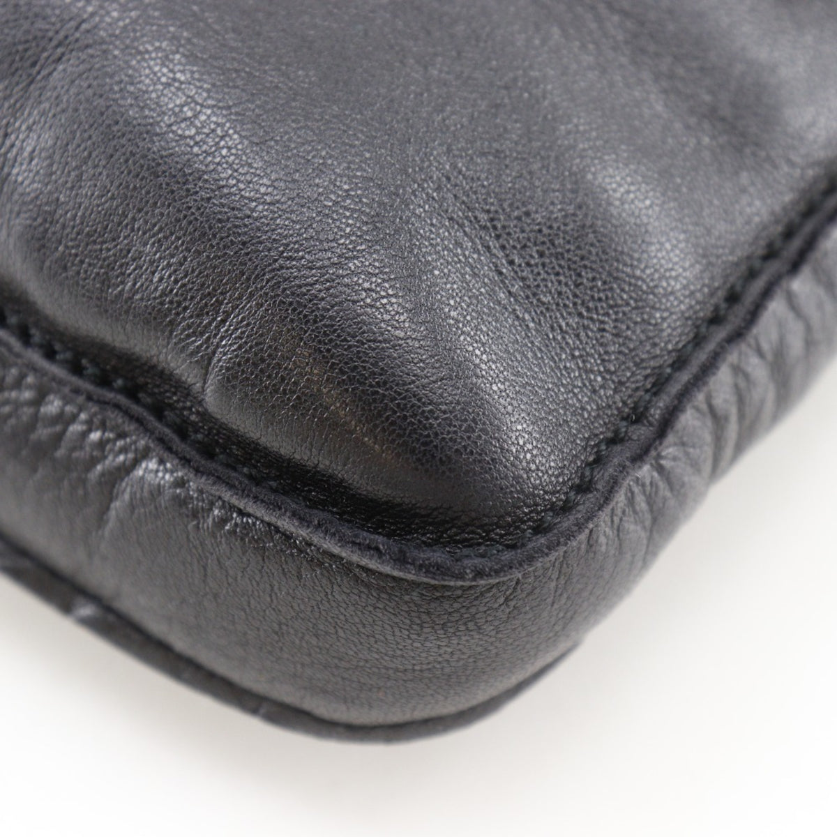 Hermes Black Leather Shoulder Bag (Pre-Owned)