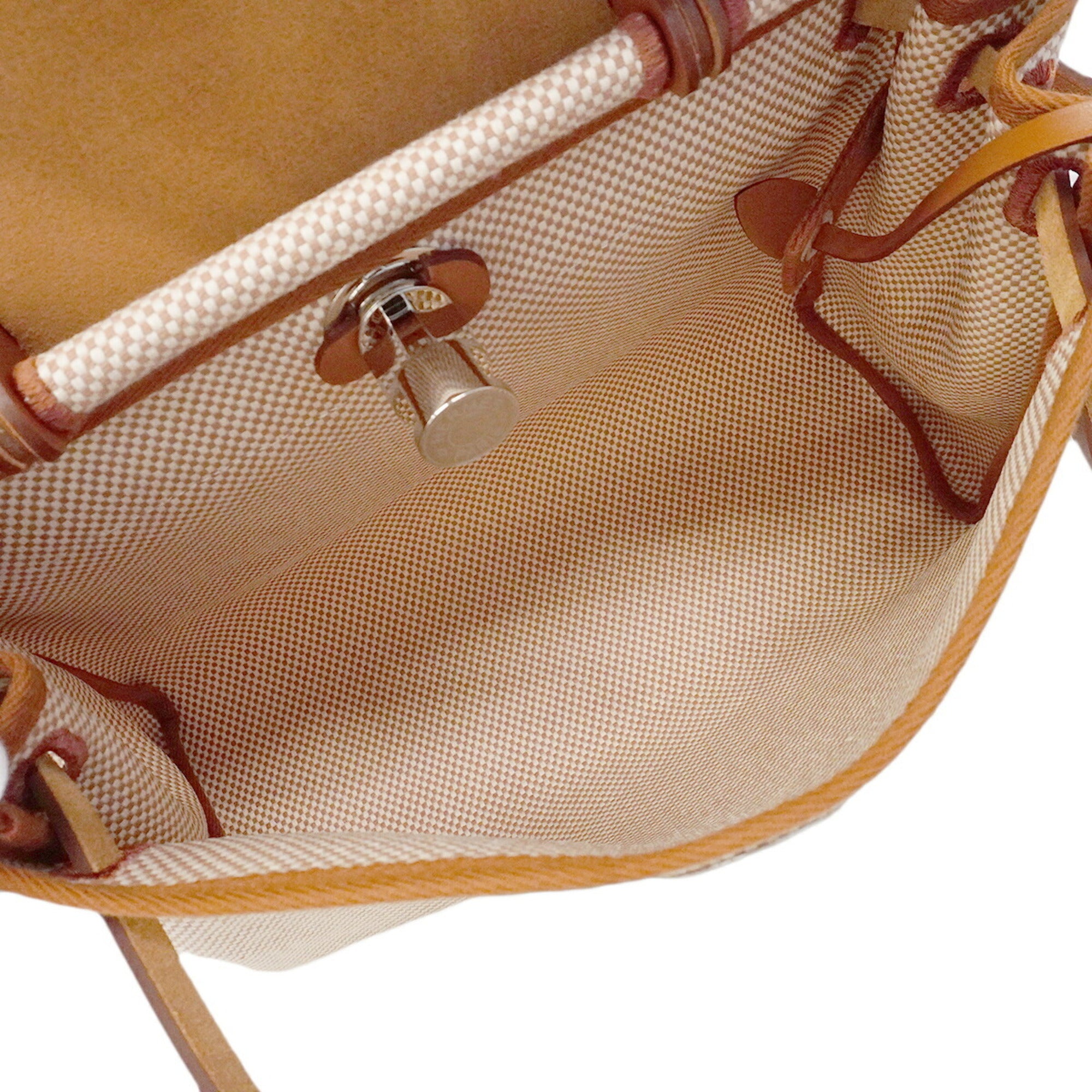 Hermes Gold Handbag (Pre-Owned)
