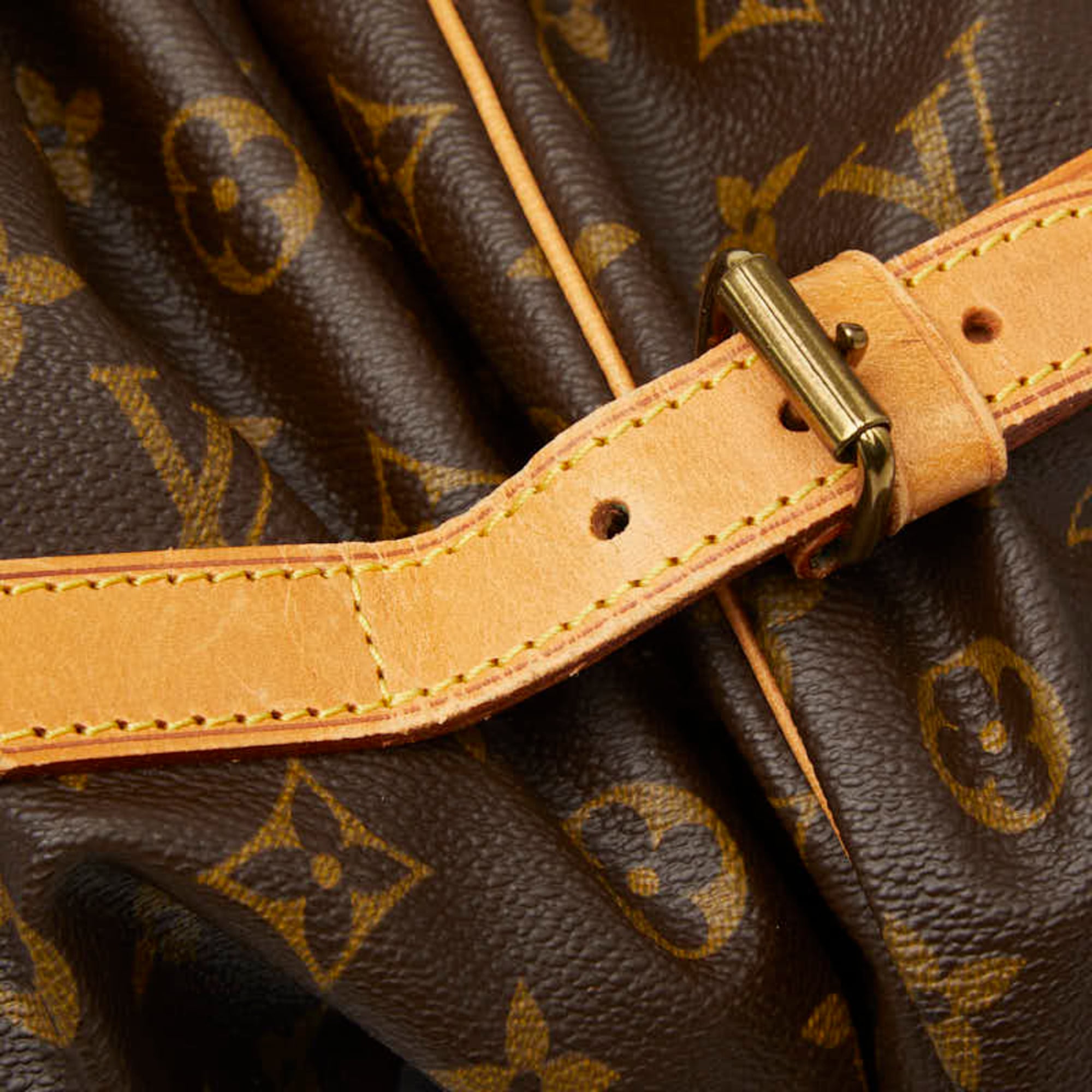 Louis Vuitton Brown Pvc Leather Messenger Bag Shoulder Bag (Pre-Owned)