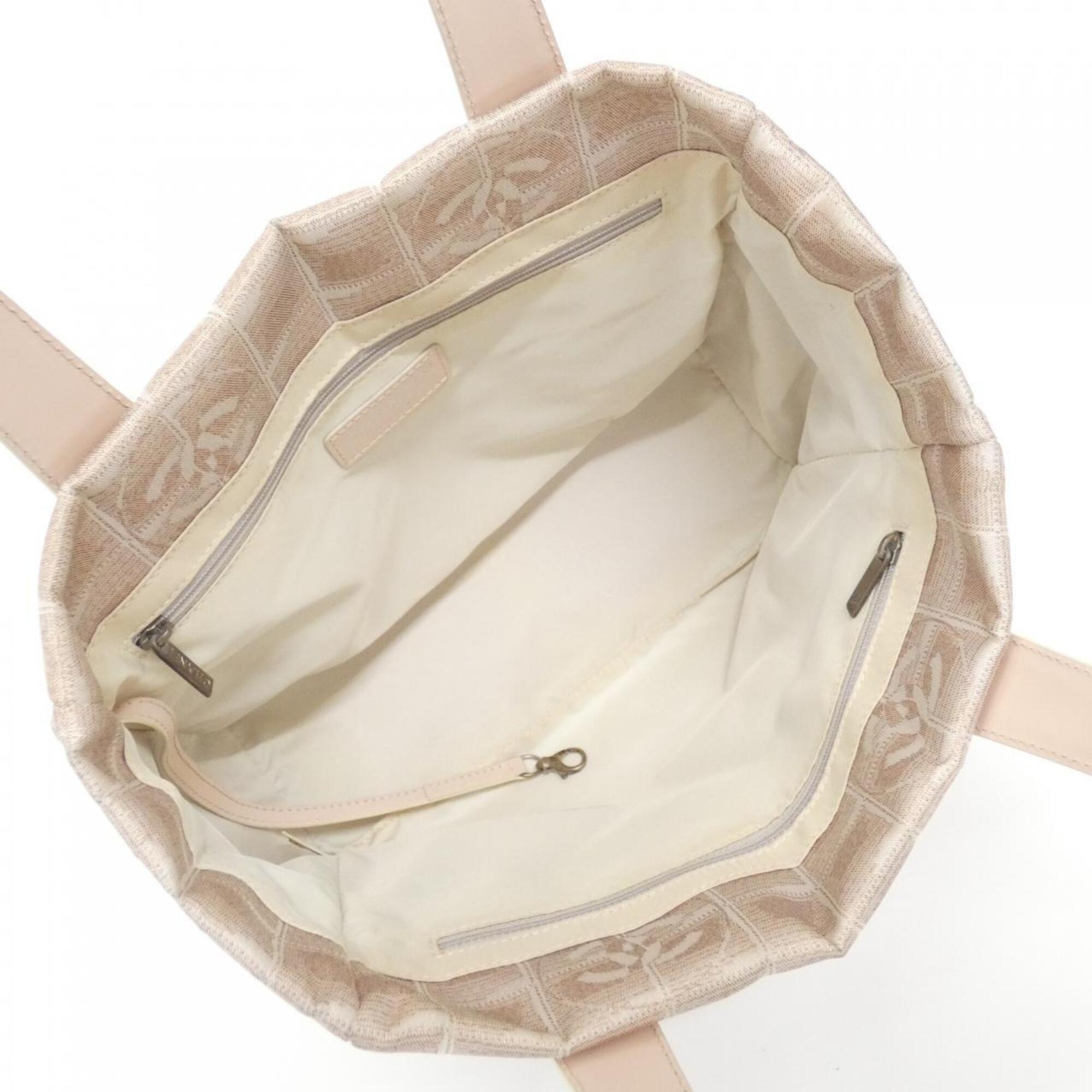 Chanel Gold Nylon Handbag (Pre-Owned)
