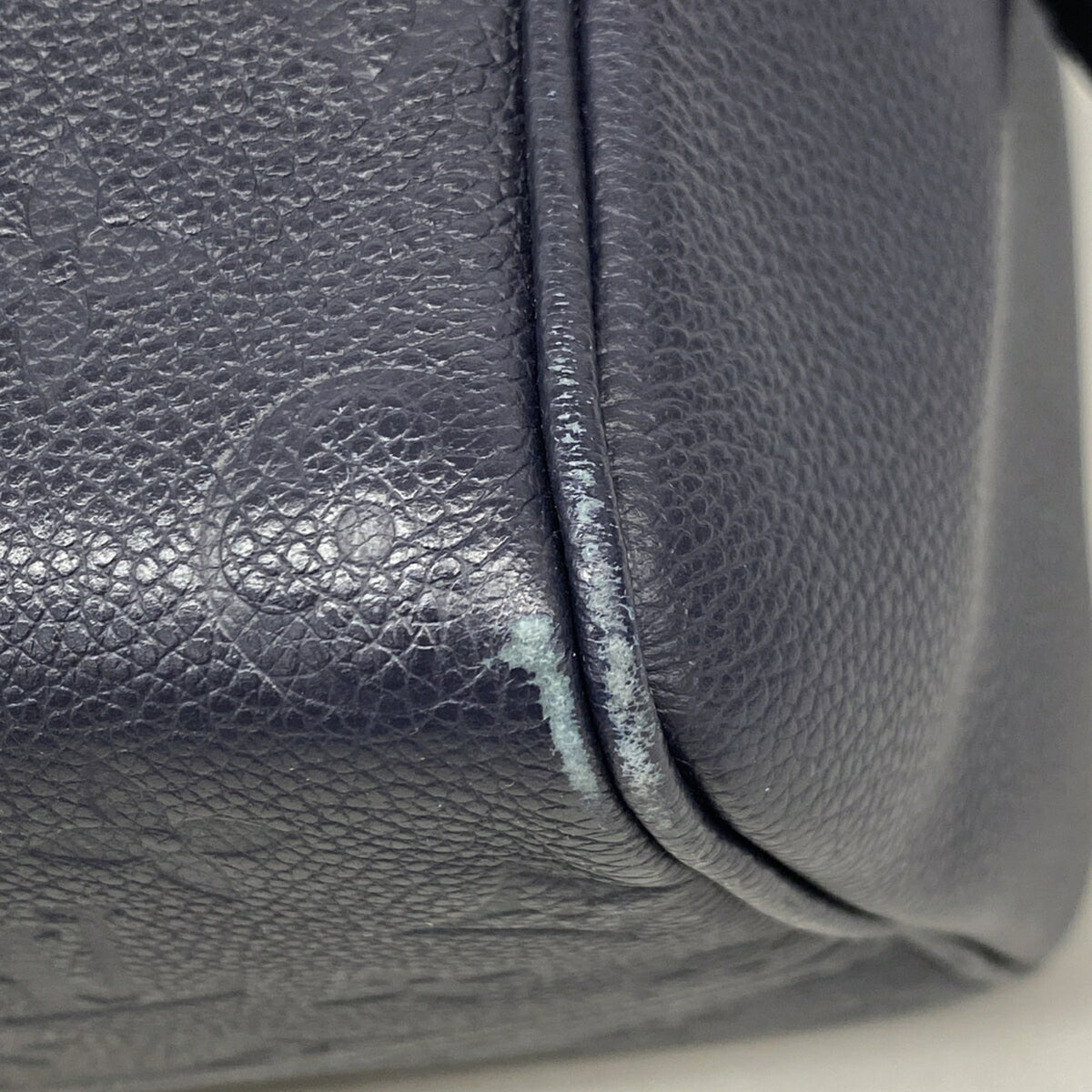 Louis Vuitton Marine Rouge Handbag (Pre-Owned)
