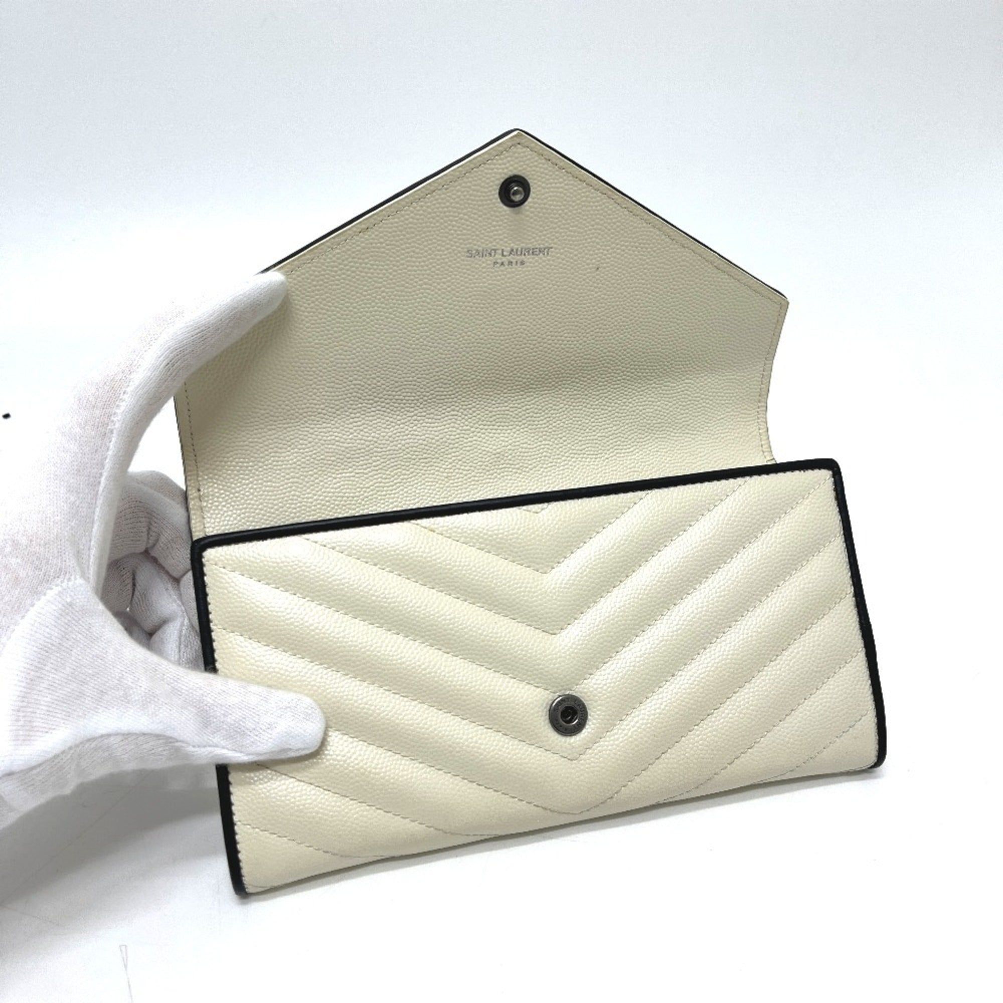 Yves Saint Laurent Black White Leather Long Wallet (Bi-Fold) (Pre-Owned)
