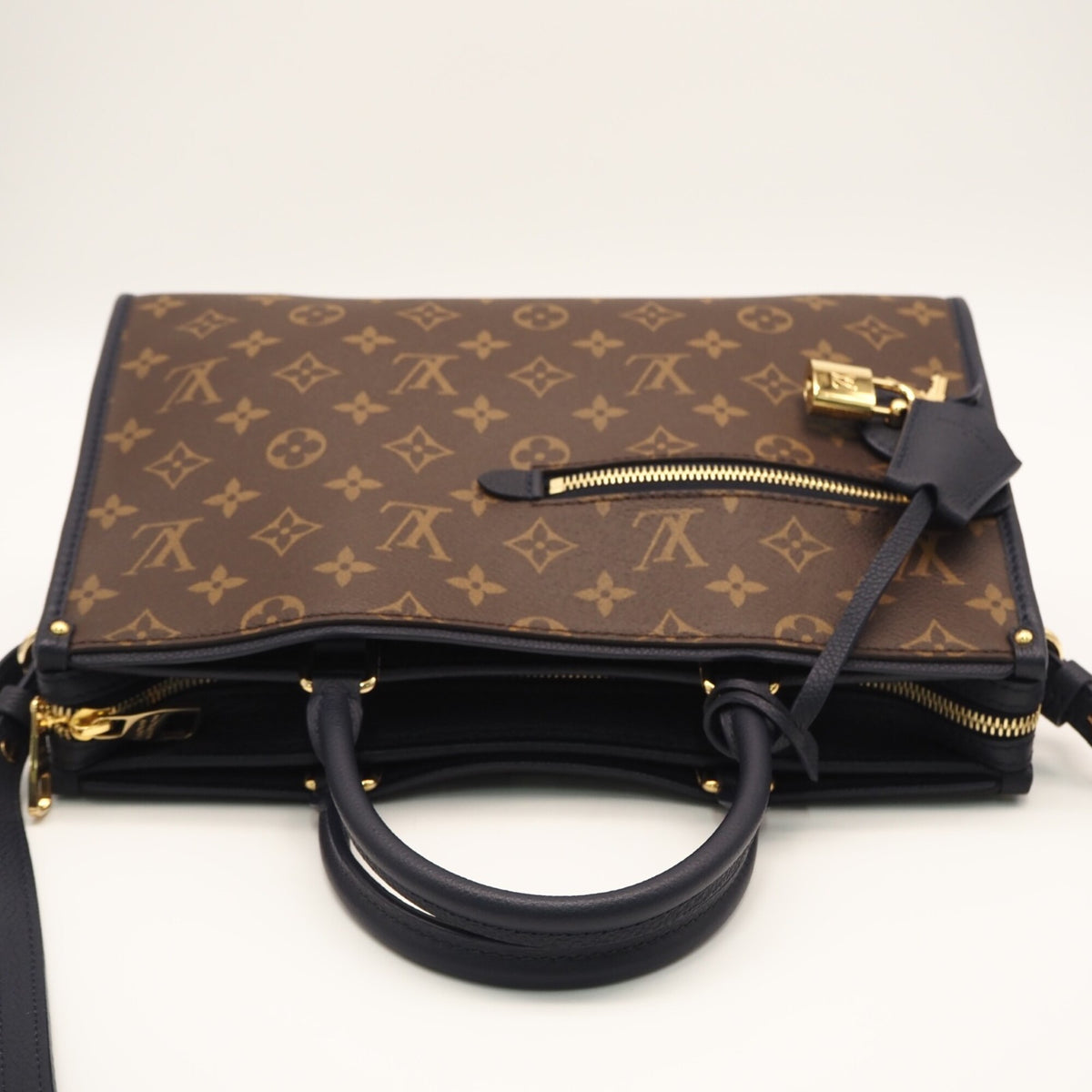 Louis Vuitton Beige Brown Monogram Navy Monogram Handbag (Pre-Owned)