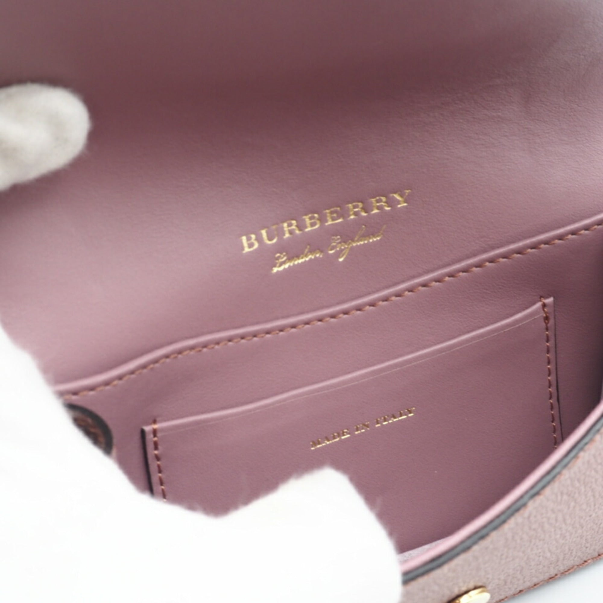 Burberry Pink Leather Shoulder Bag (Pre-Owned)