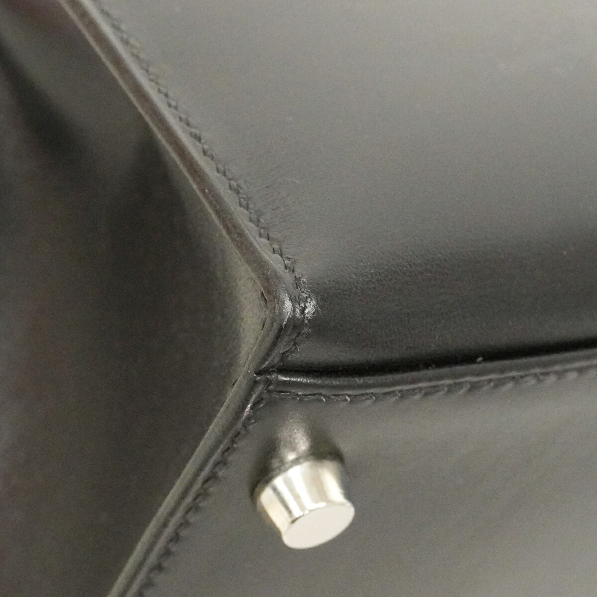 Hermes Black Box Calf Leather Handbag (Pre-Owned)