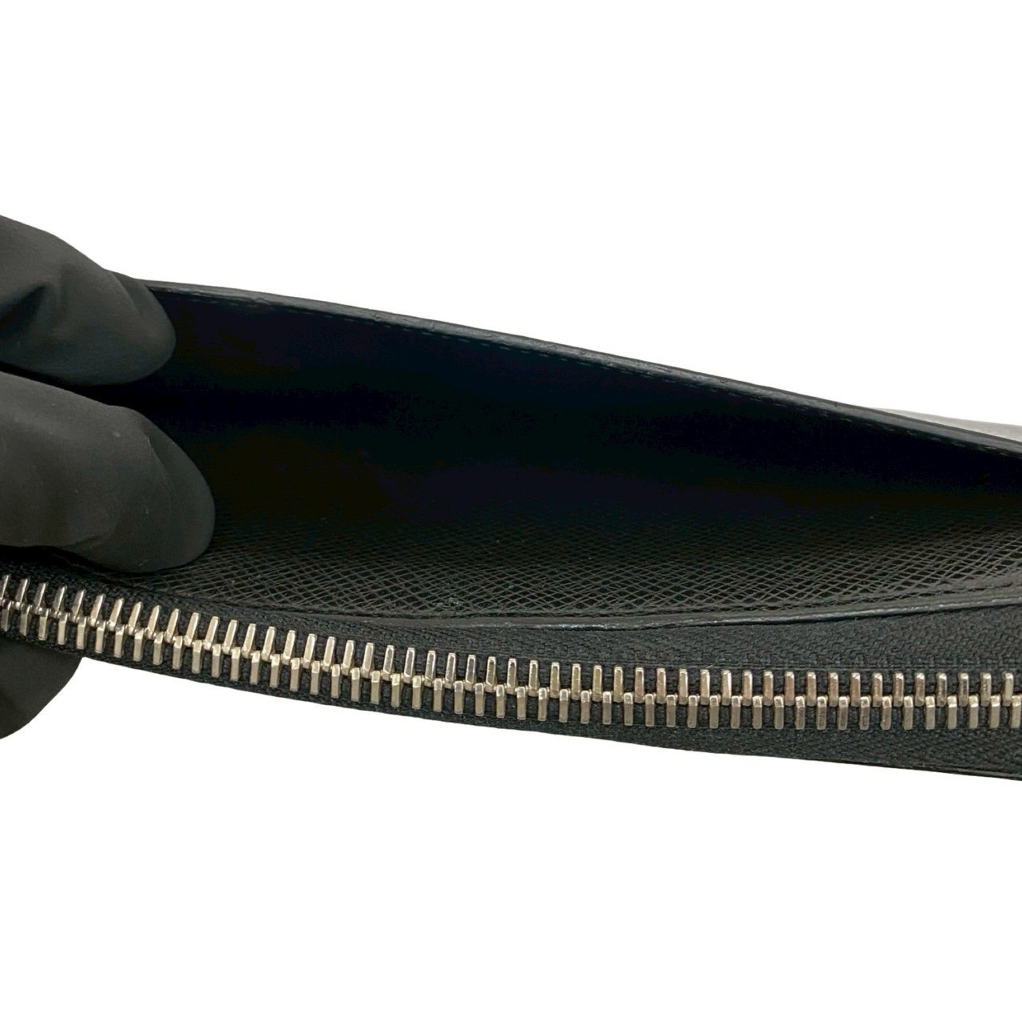 Louis Vuitton Black Leather Long Wallet (Bi-Fold) (Pre-Owned)