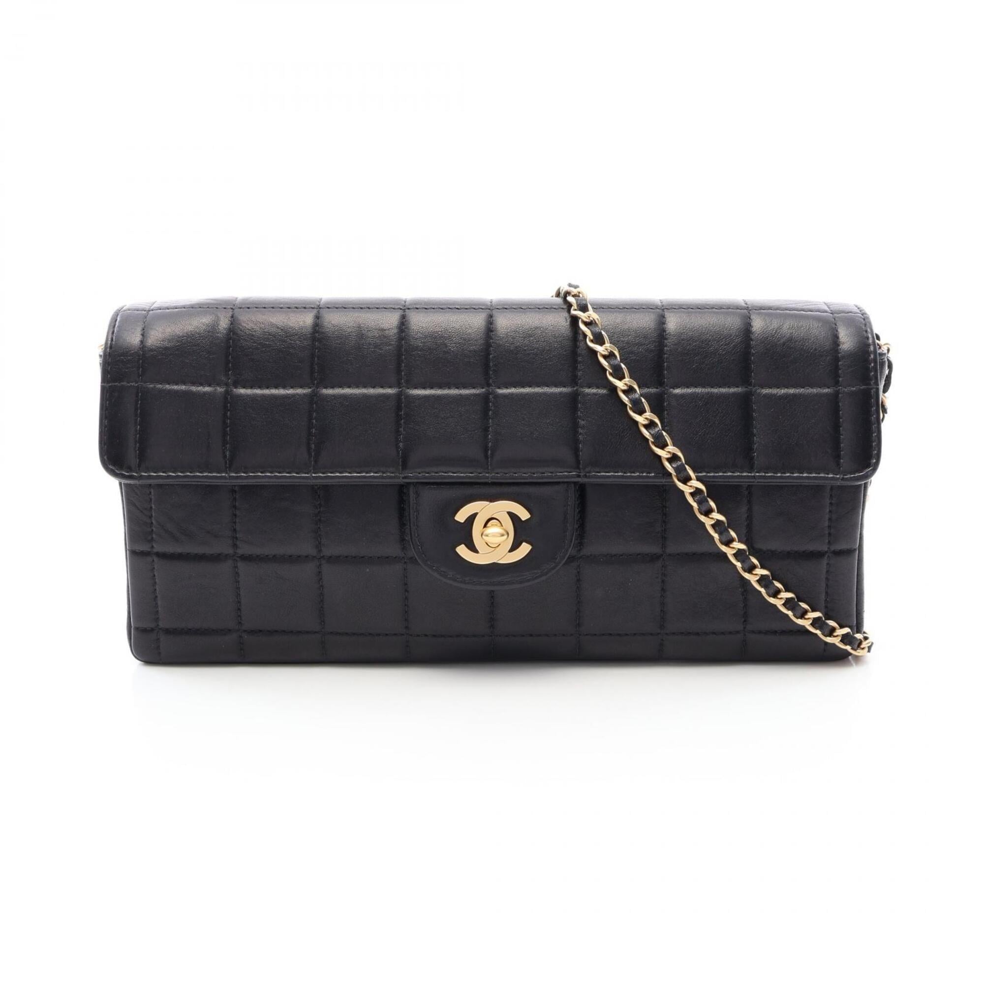Chanel Black Leather Handbag Shoulder Bag (Pre-Owned)