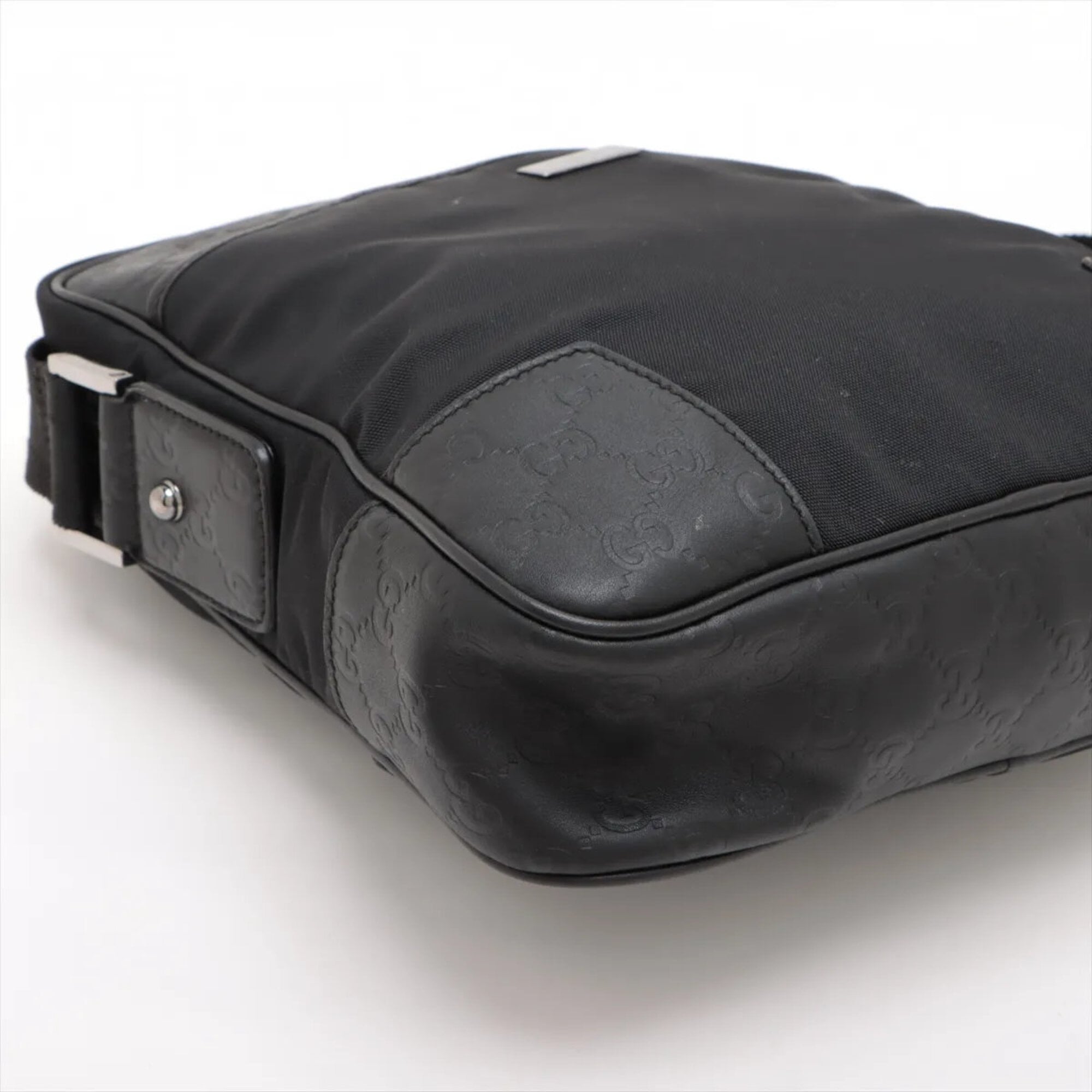 Gucci Black Leather Nylon Messenger Bag Shoulder Bag Tote Bag (Pre-Owned)