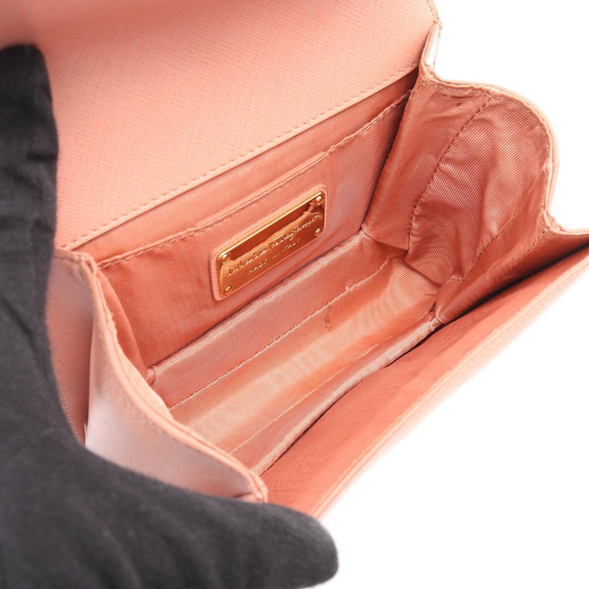 Salvatore Ferragamo Vara Pink Leather Handbag Pochette Shoulder Bag (Pre-Owned)