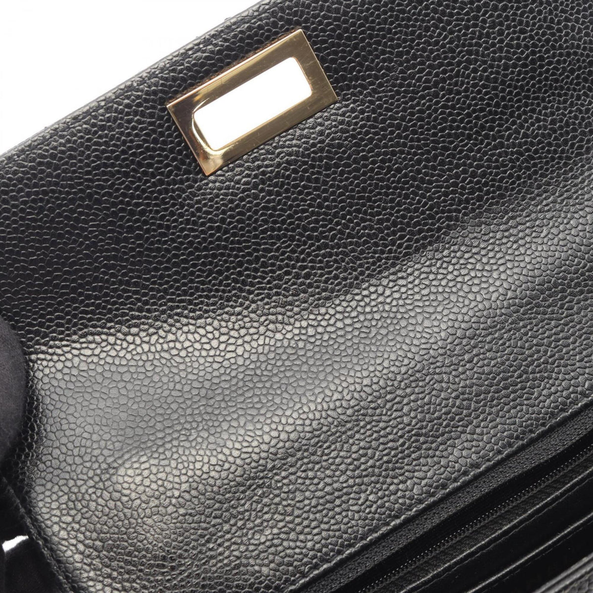 Chanel Black Leather Handbag (Pre-Owned)