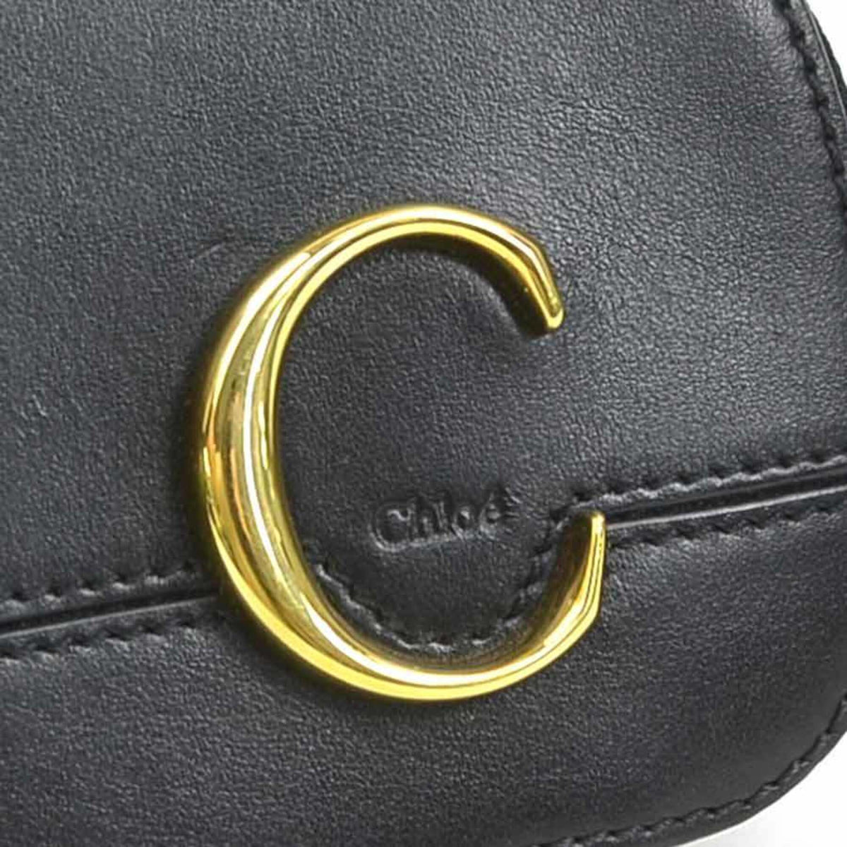 Chloé Black Leather Shoulder Bag (Pre-Owned)