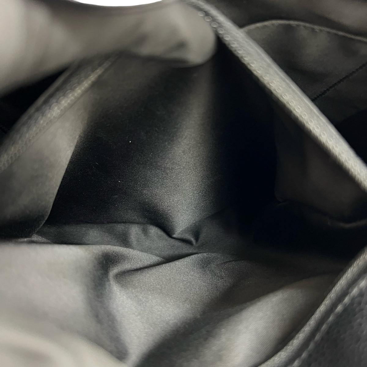 Chanel Black Grained Calfskin Handbag Tote Bag (Pre-Owned)