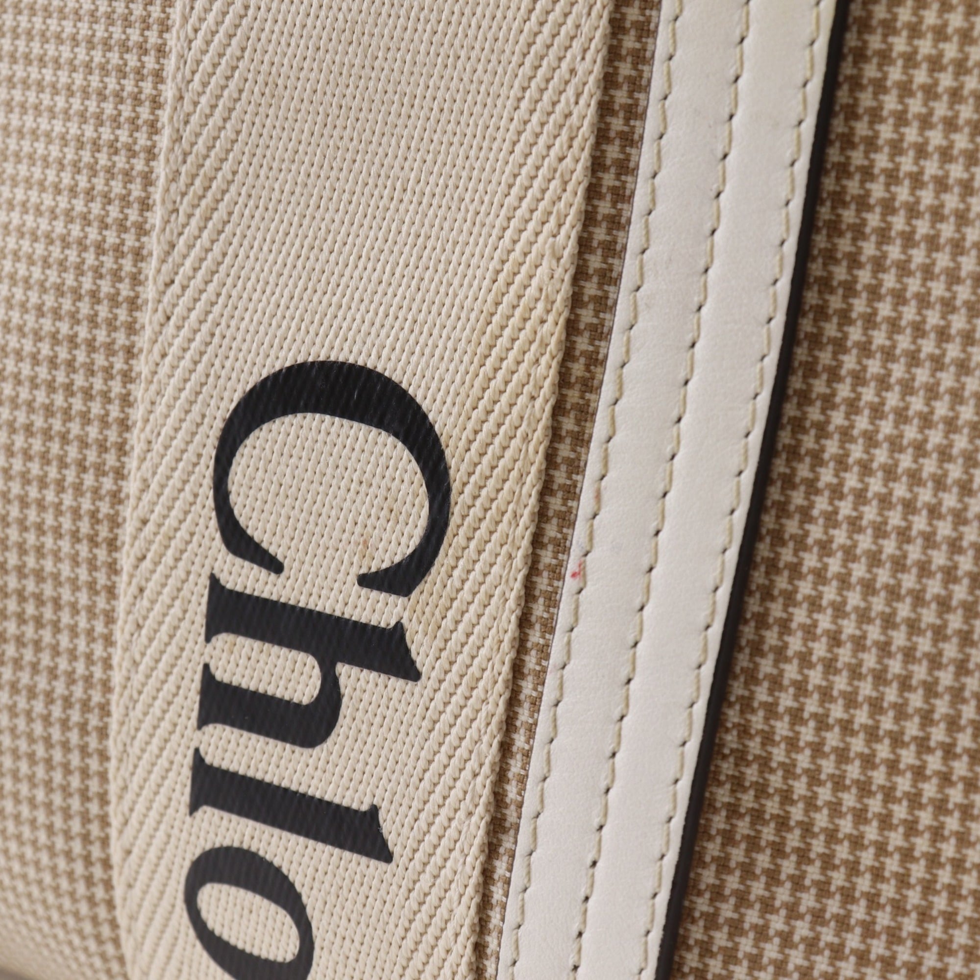 Chloé Beige Canvas Tote Bag (Pre-Owned)