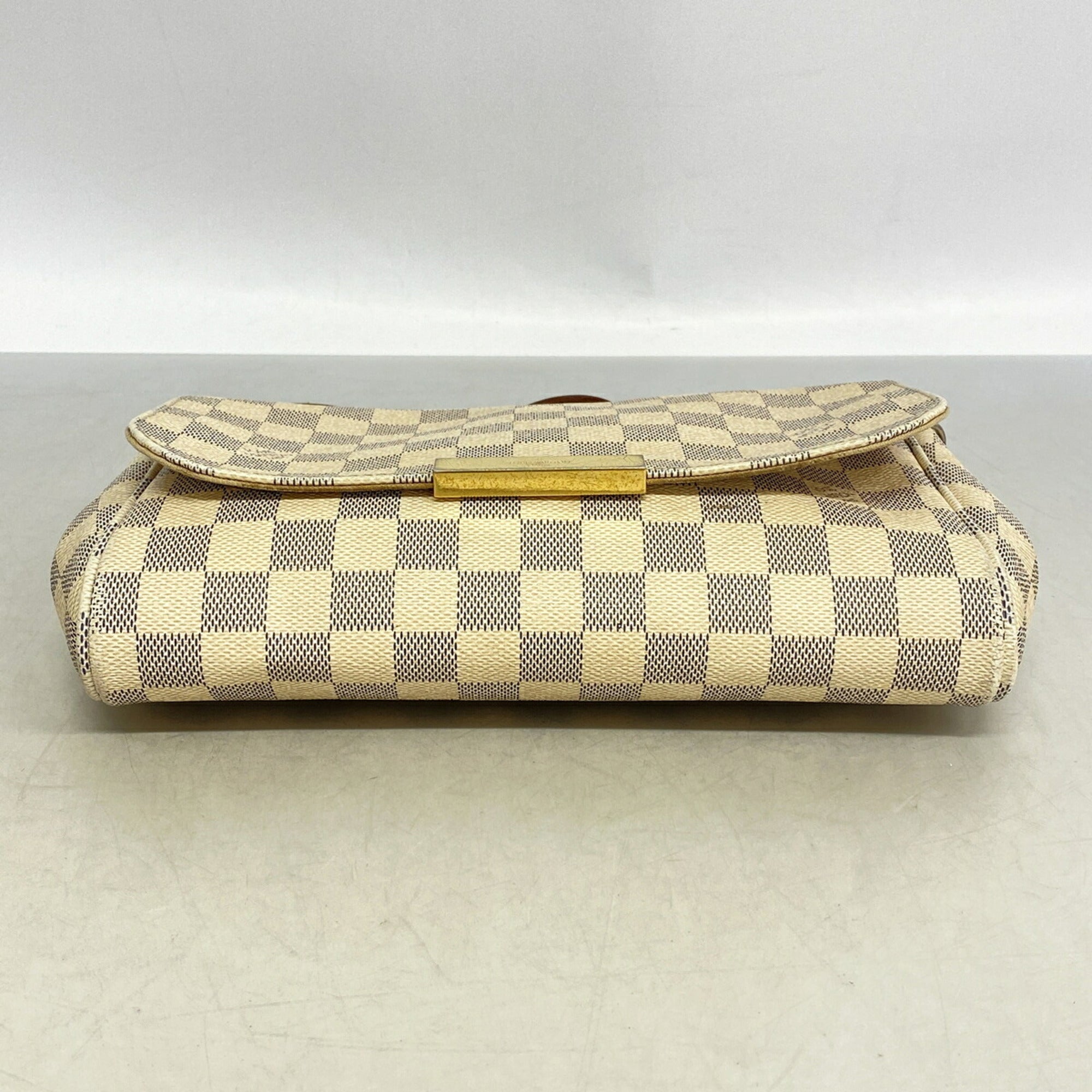 Louis Vuitton White Handbag (Pre-Owned)