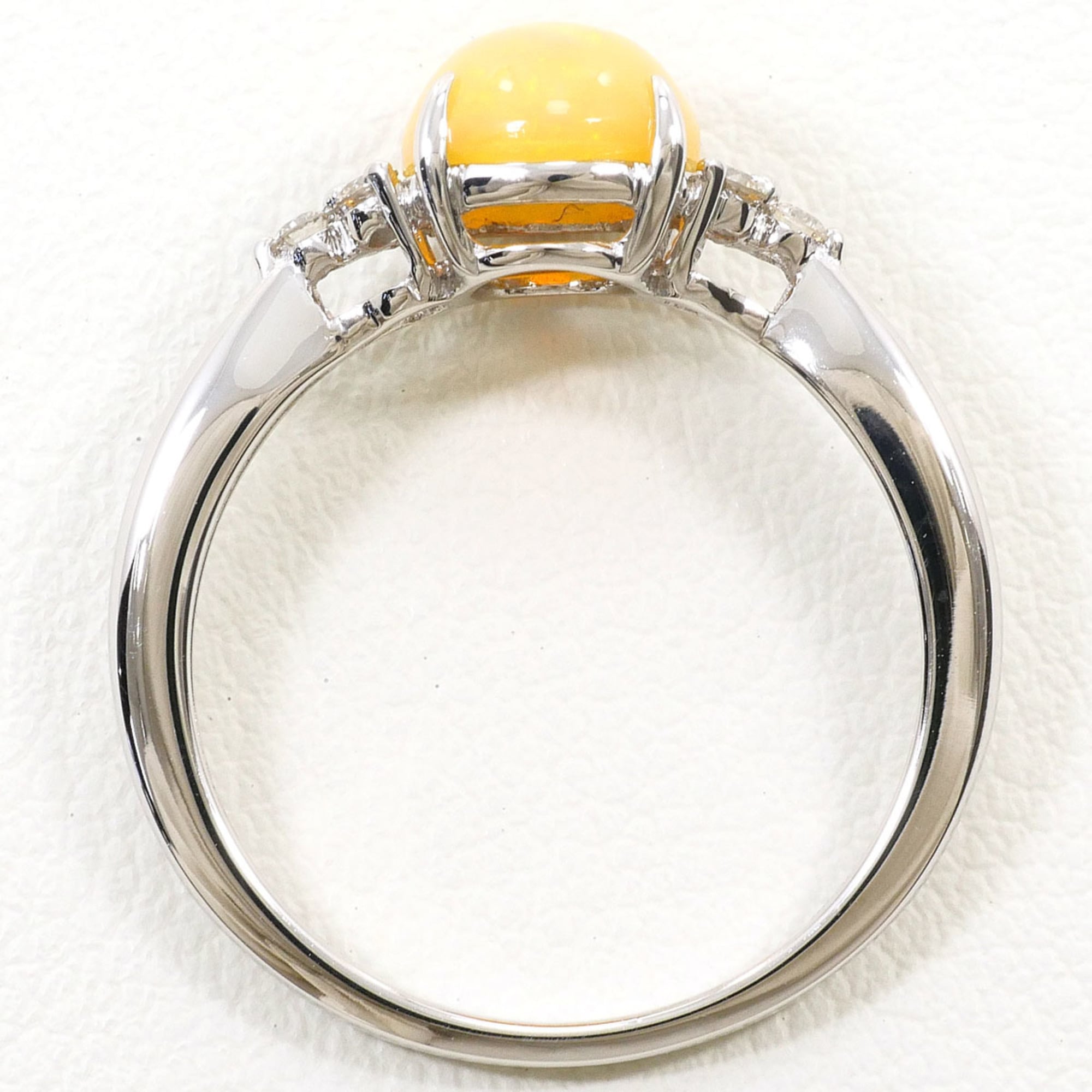 Unbranded White Gold (18K) Band Ring (Pre-Owned)