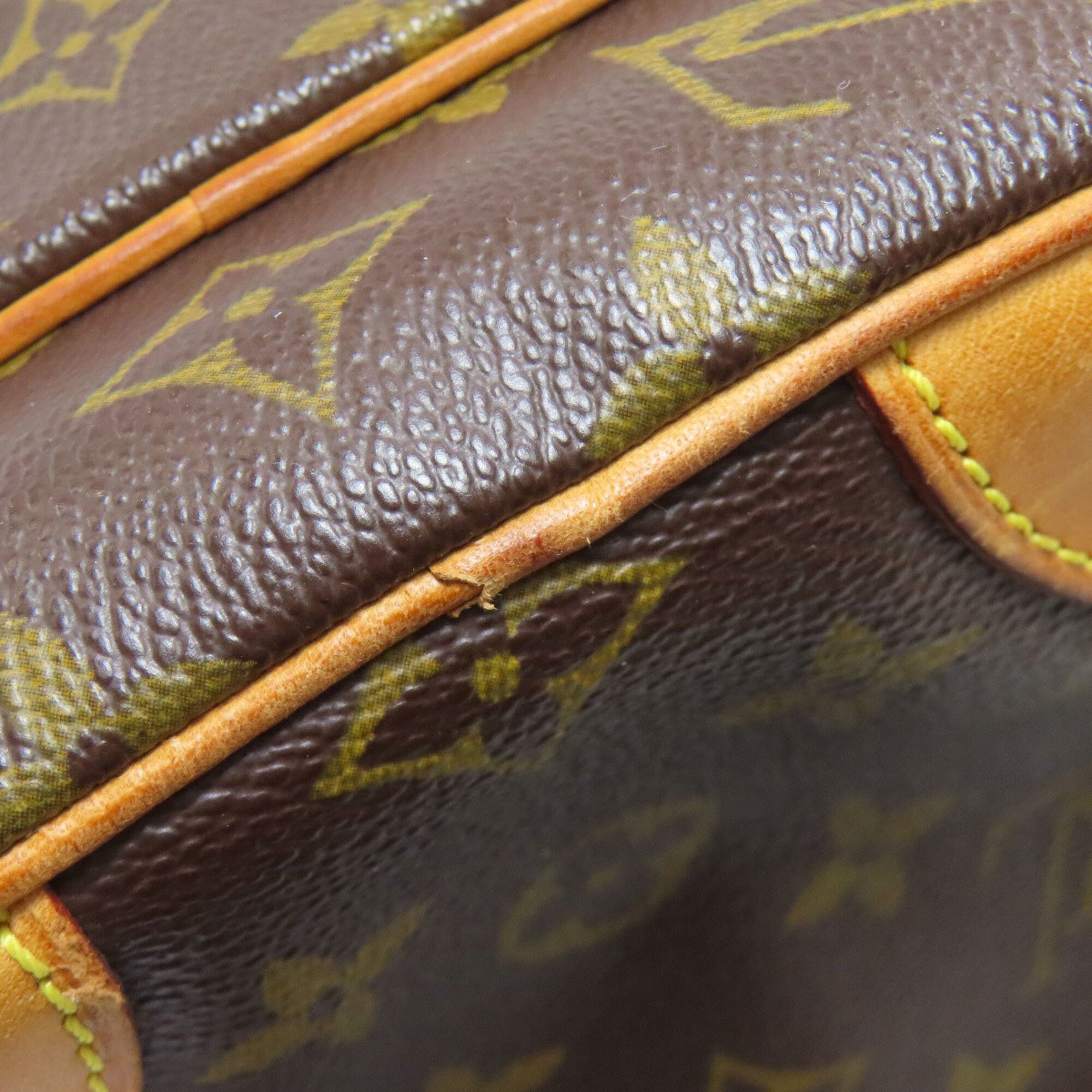 Louis Vuitton Monogram Monogram Shoulder Bag (Pre-Owned)