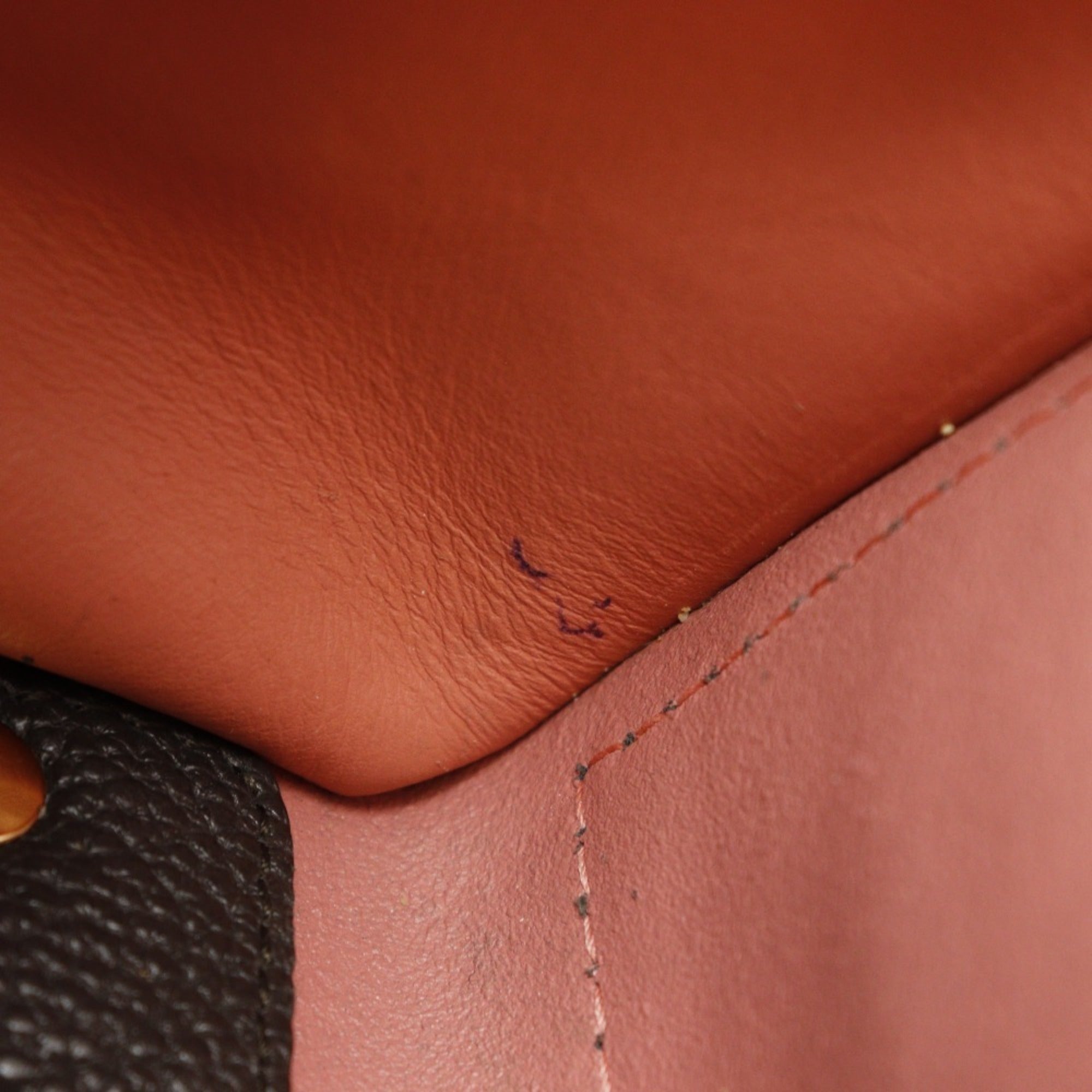Salvatore Ferragamo Brown Pink Leather Handbag (Pre-Owned)