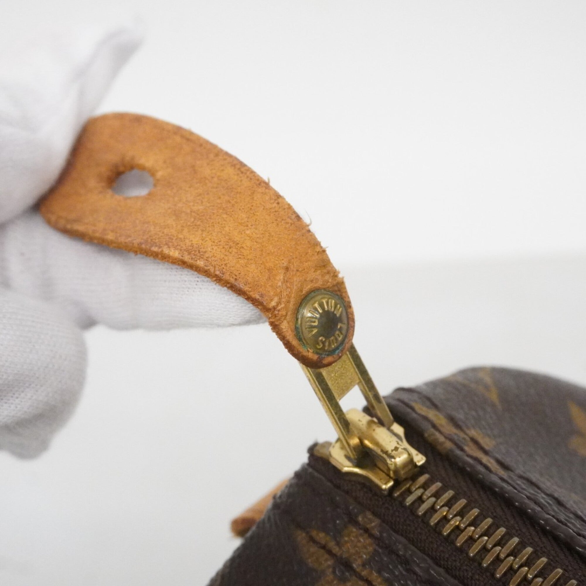 Louis Vuitton Brown Handbag (Pre-Owned)