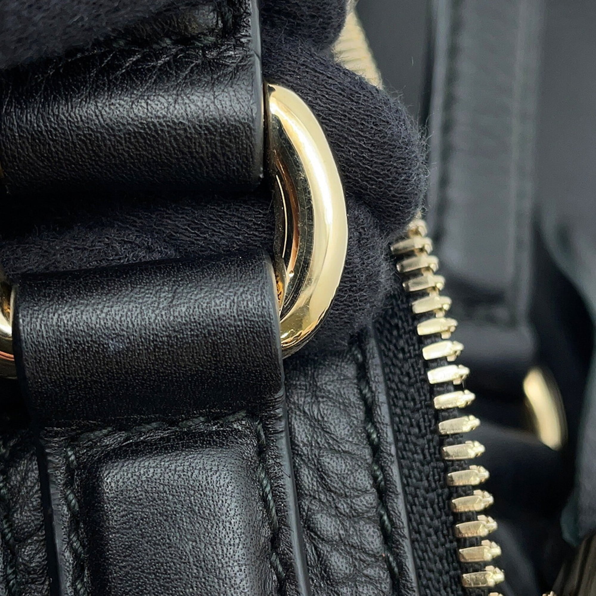 Gucci Black Leather Boston Bag (Pre-Owned)