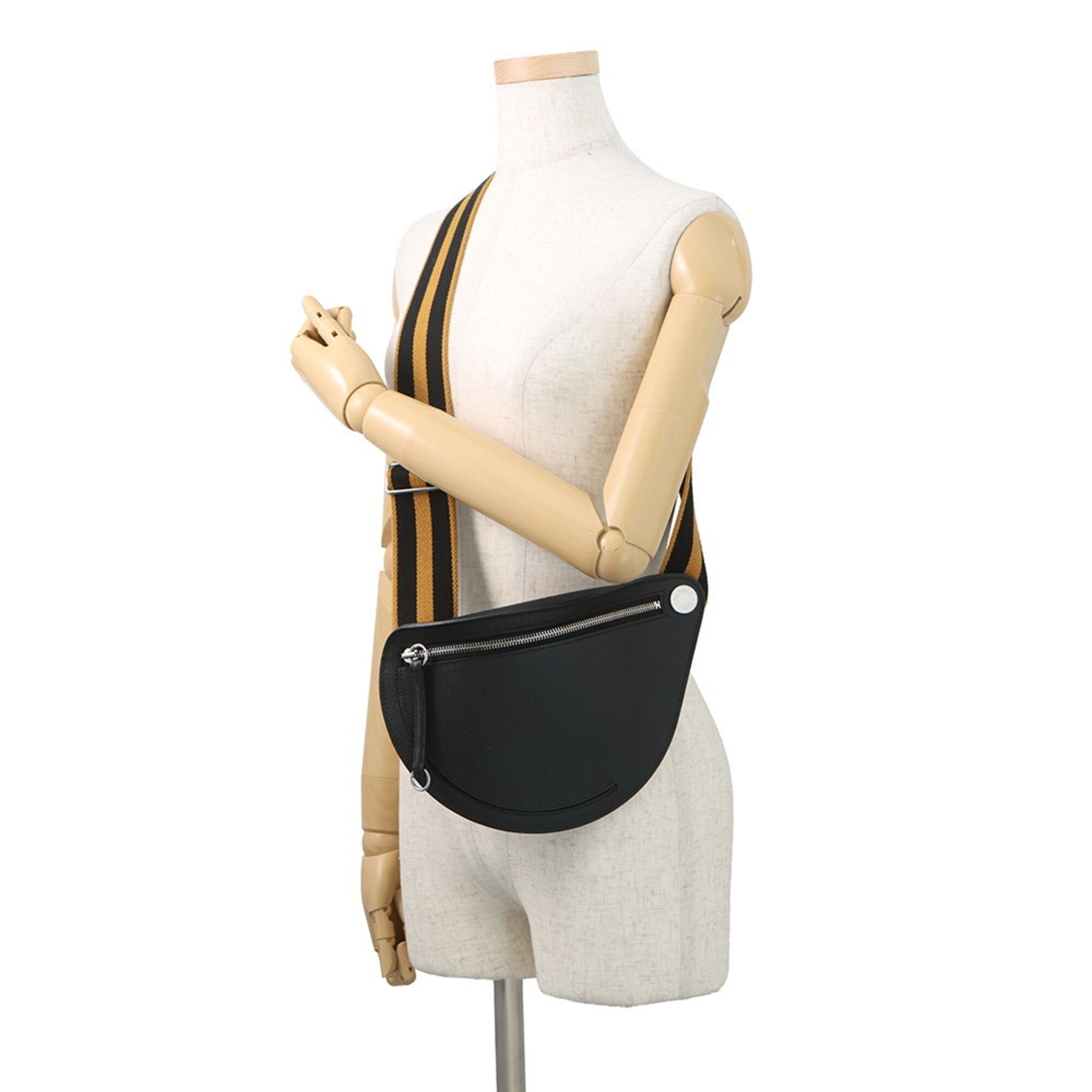Hermes Black Epsom Leather Shoulder Bag (Pre-Owned)