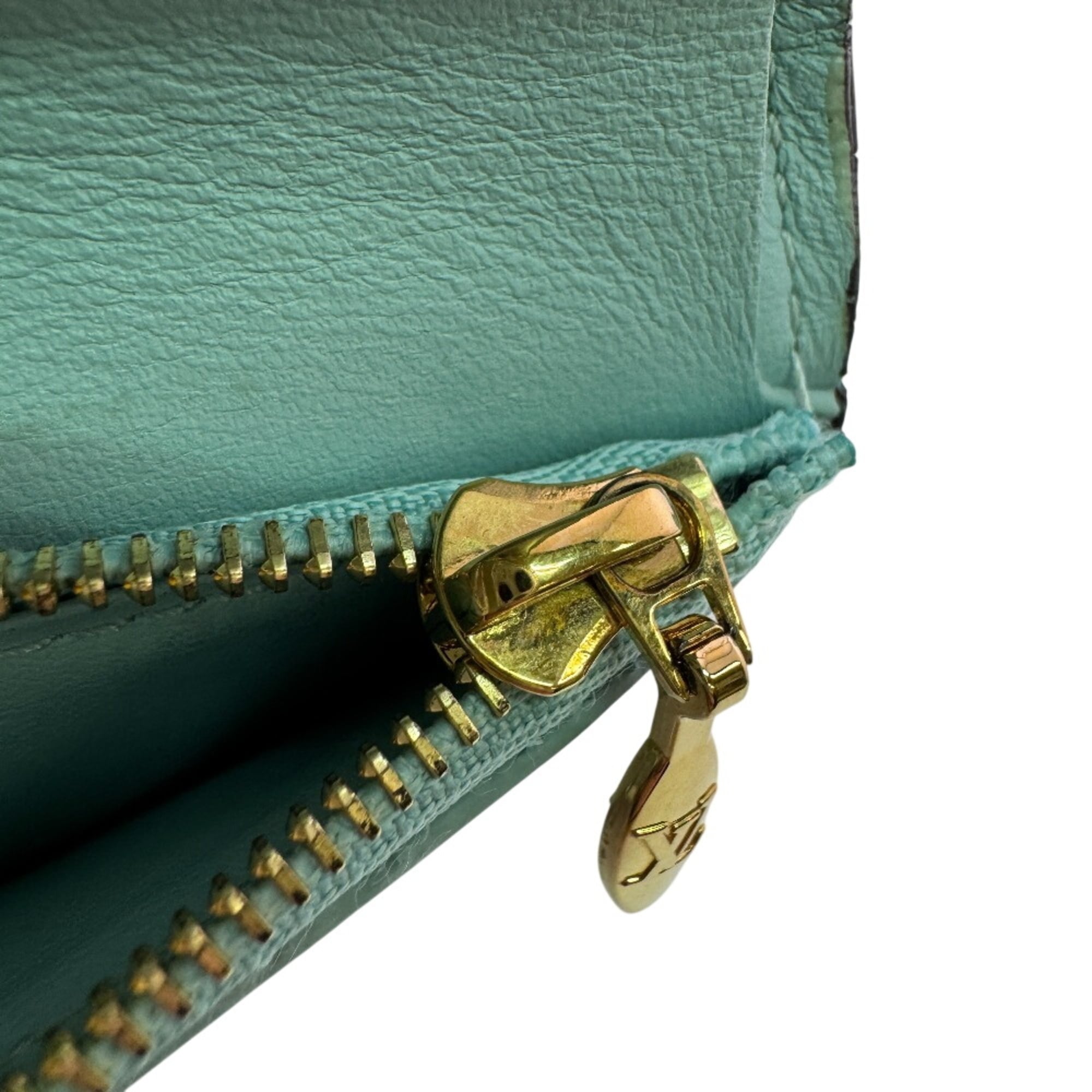 Louis Vuitton Beige Blue Leather Wallet (Bi-Fold) (Pre-Owned)