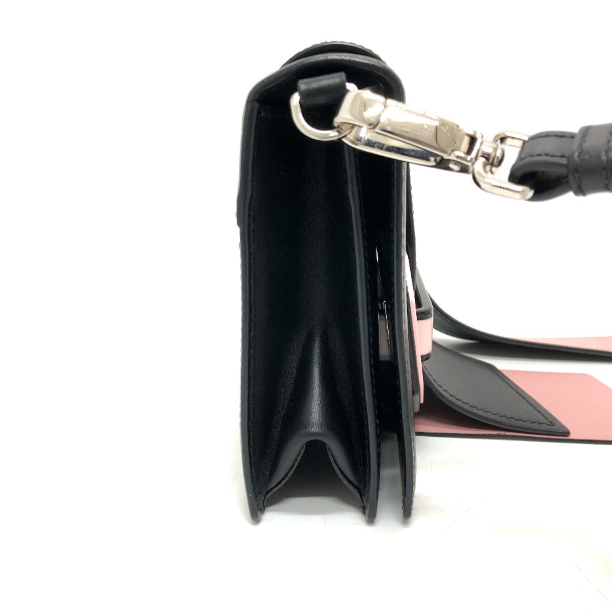 Prada Black Leather Shoulder Bag (Pre-Owned)