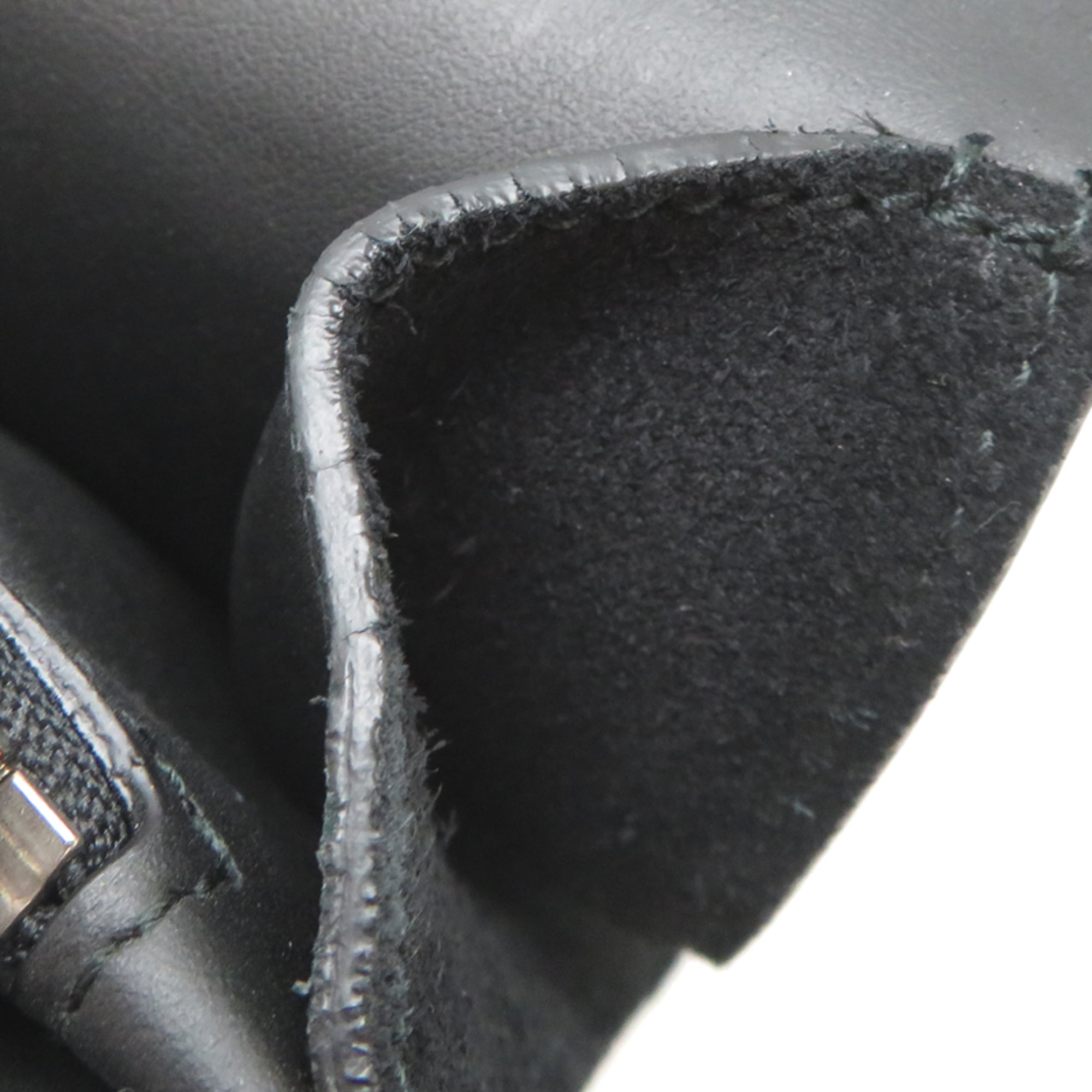 Gucci Black Suede Shoulder Bag (Pre-Owned)