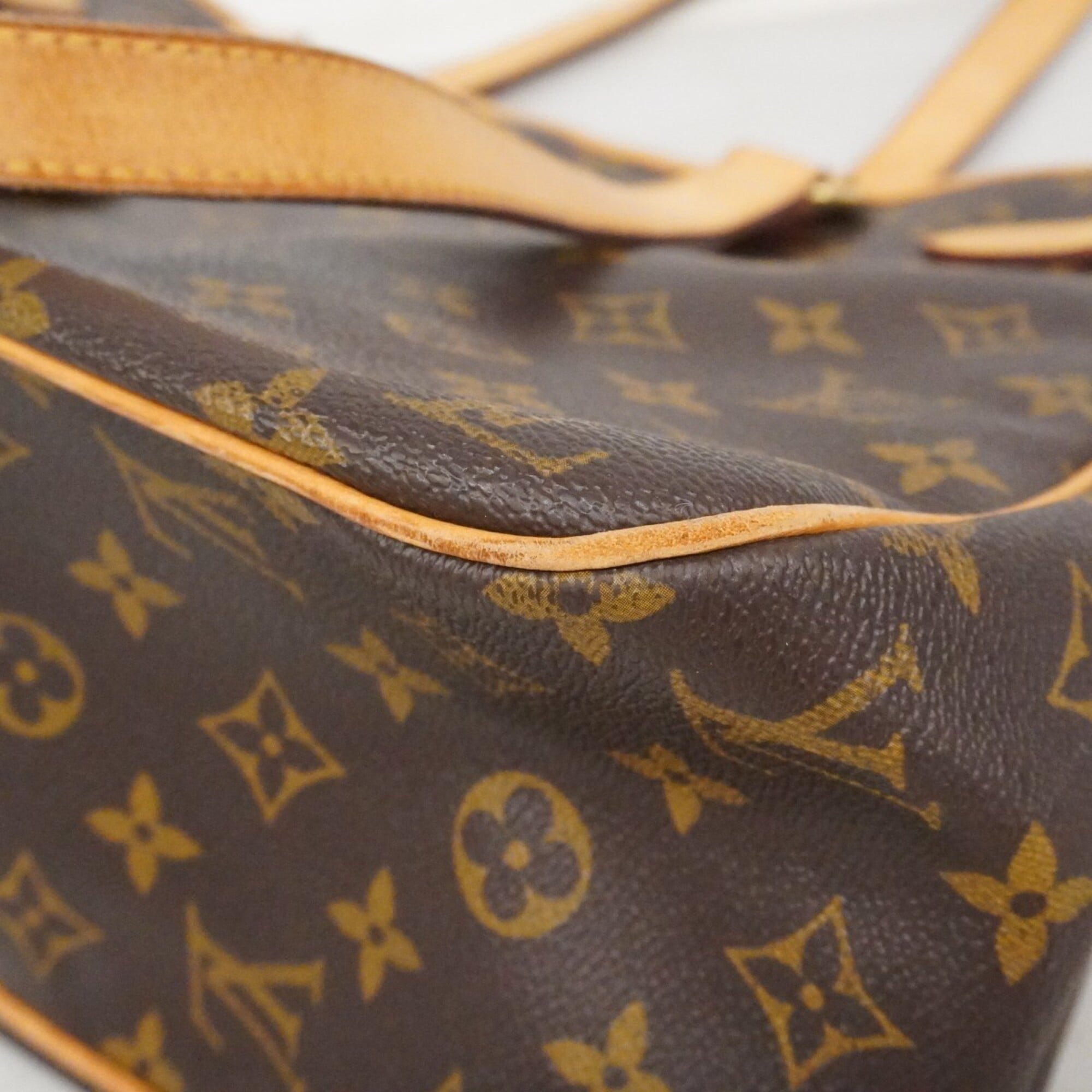 Louis Vuitton Brown Tote Bag (Pre-Owned)