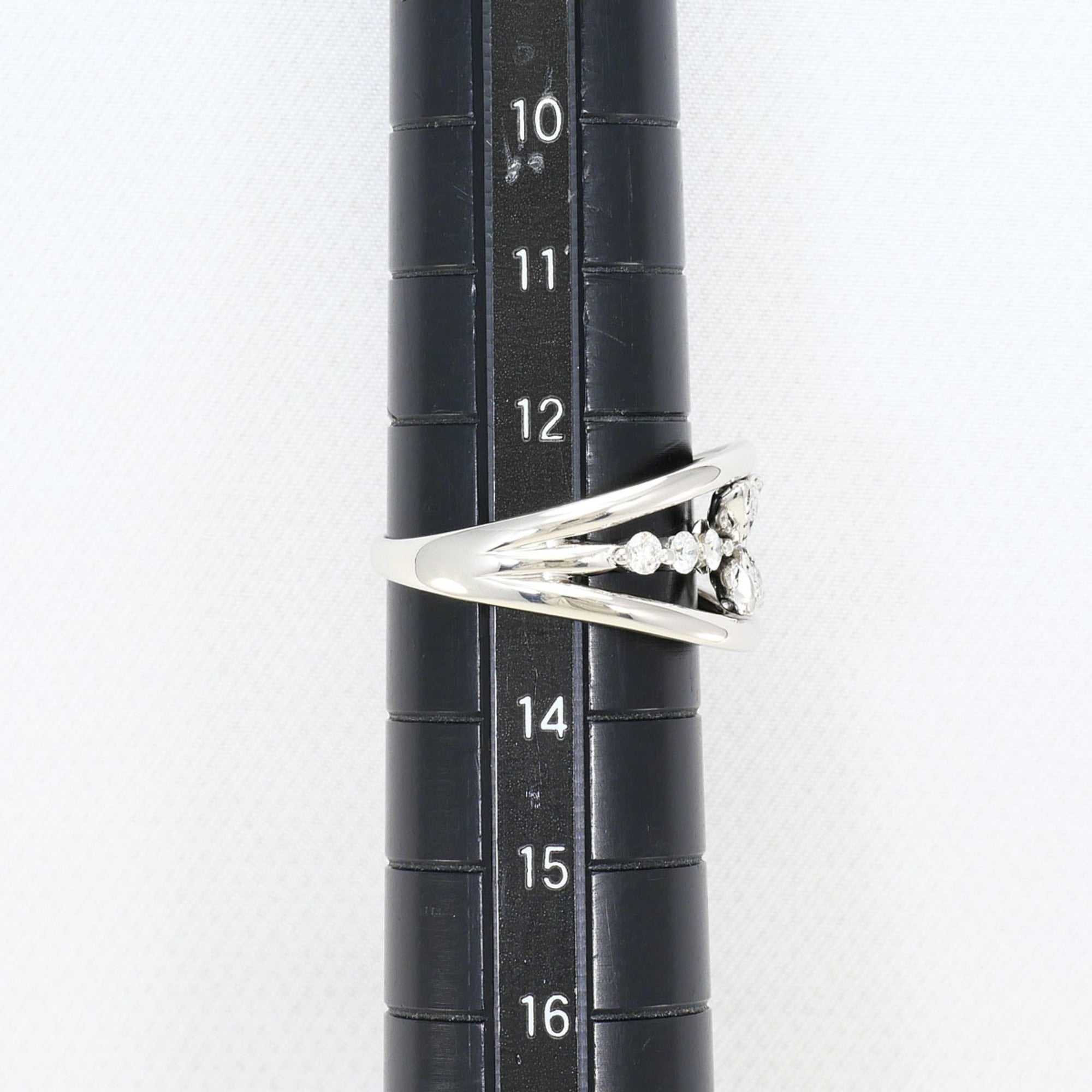 Unbranded White Gold White Gold (18K) Band Ring (Pre-Owned)
